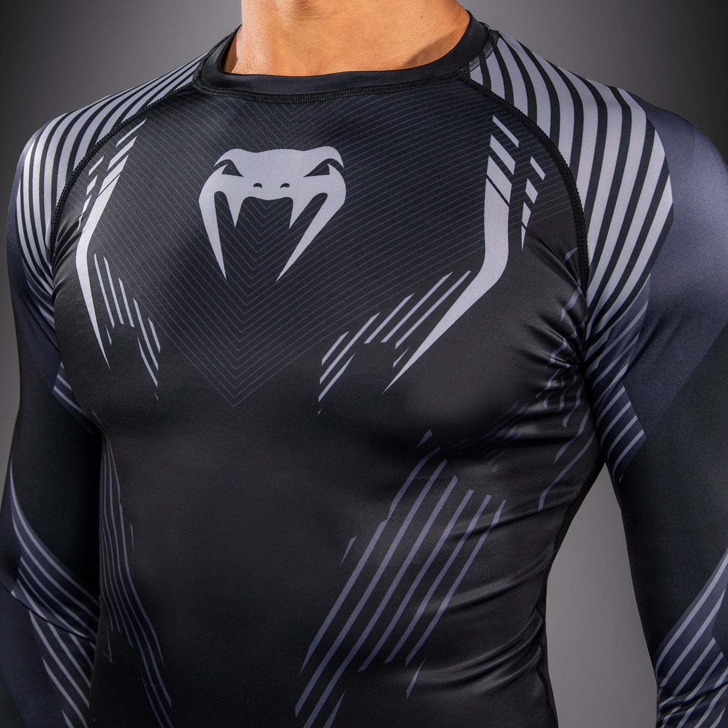 Venum No-Gi 6.0 長袖ラッシュガード ブラック/グレー