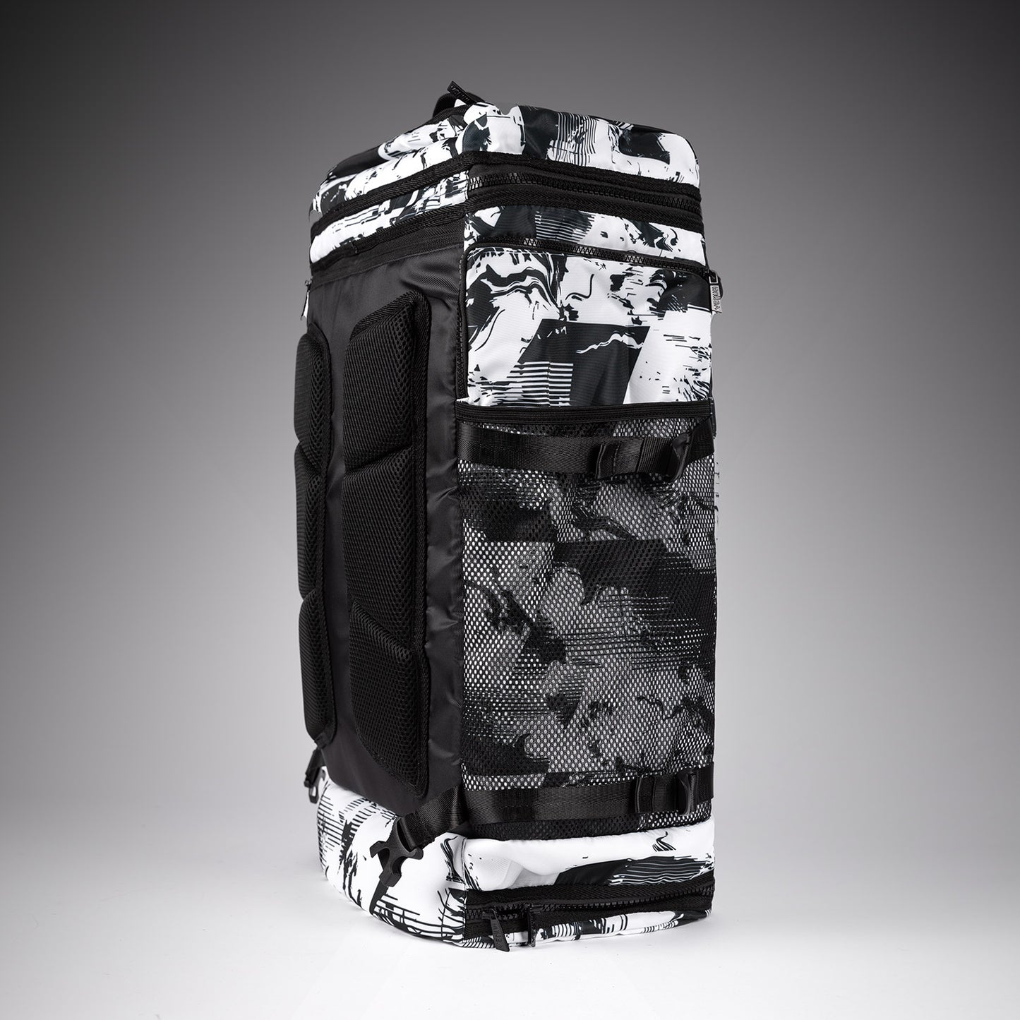 UFC Zenith by Venum Authentic Fight Week スポーツバッグ - ホワイト