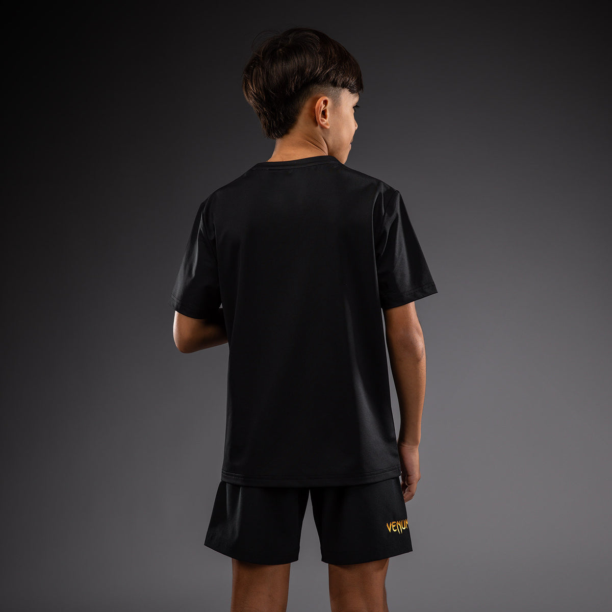 Venum Classic キッズ Dry Tech Tシャツ - ブラック/ゴールド