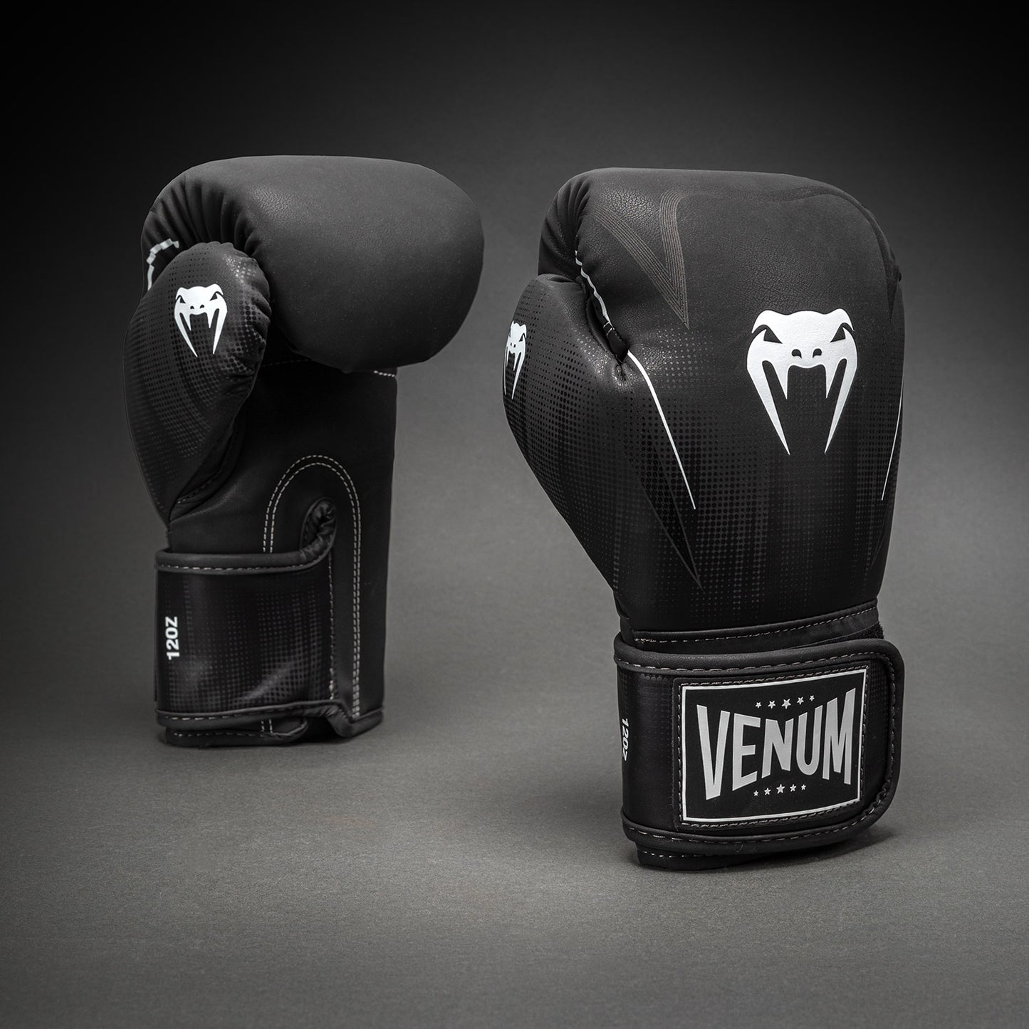 Venum Stealth ボクシンググローブ – ブラック/ホワイト