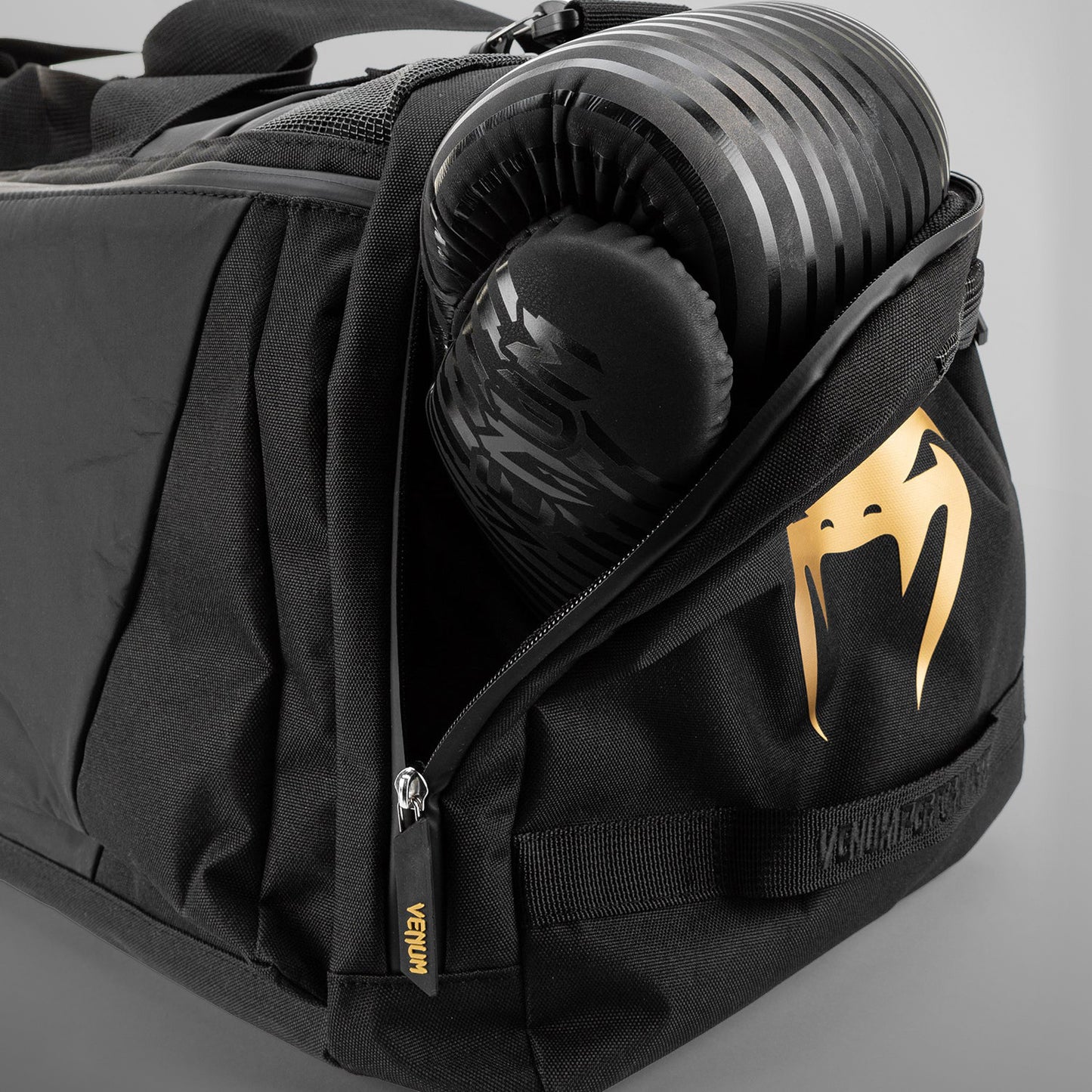 Venum Trainer Lite Evo スポーツバッグ