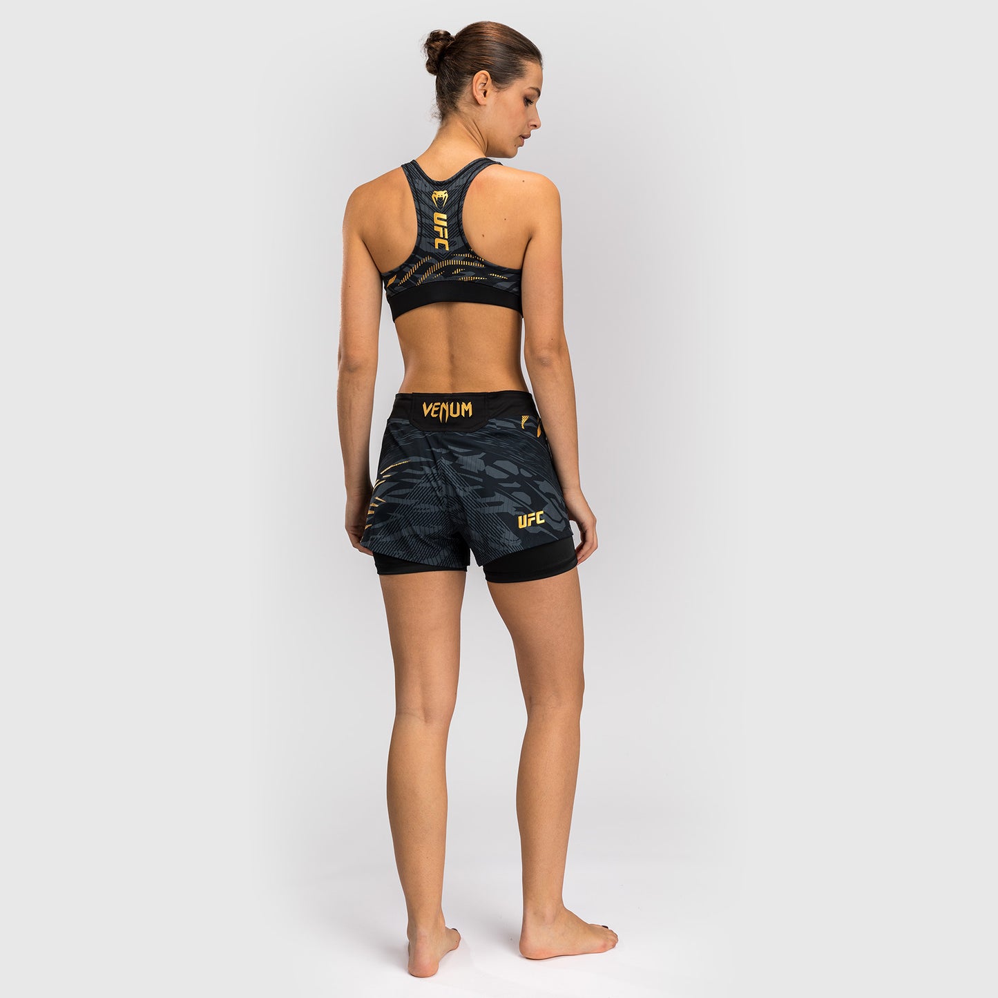 UFC Fusion by Venum Authentic Fight Night レスリングショーツ（女性用） - チャンピオン