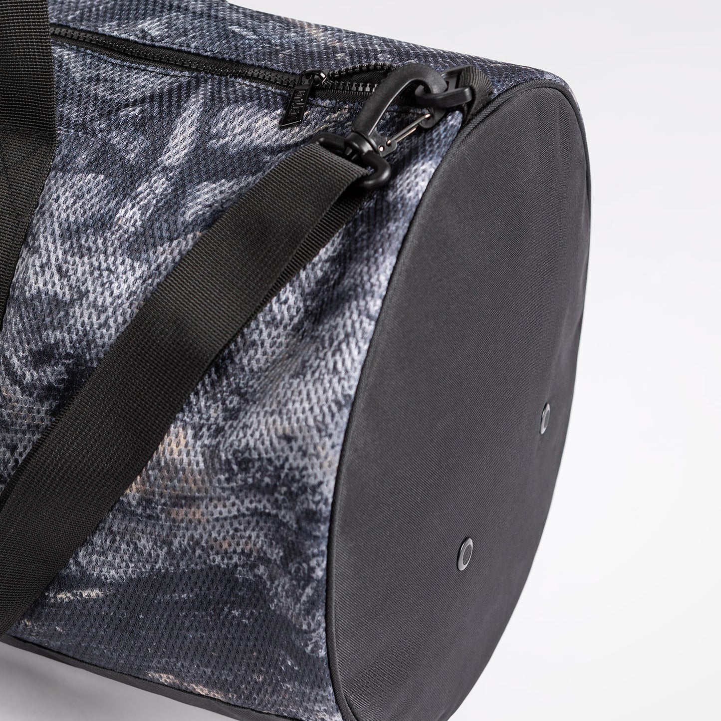 Venum Laser XT Realtree ダッフルバッグ – ダークカモ/グレー