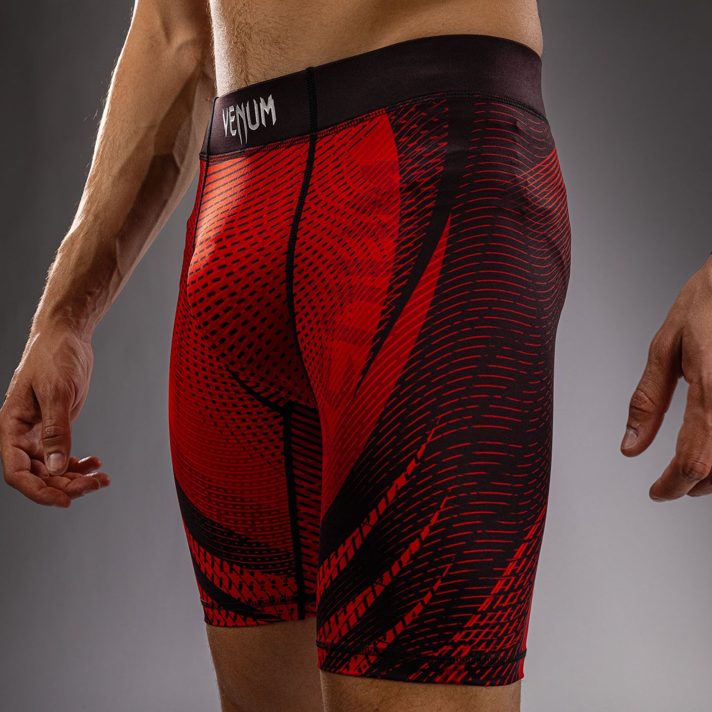Venum Galactic 3.0 コンプレッションショーツ - レッド/シルバー