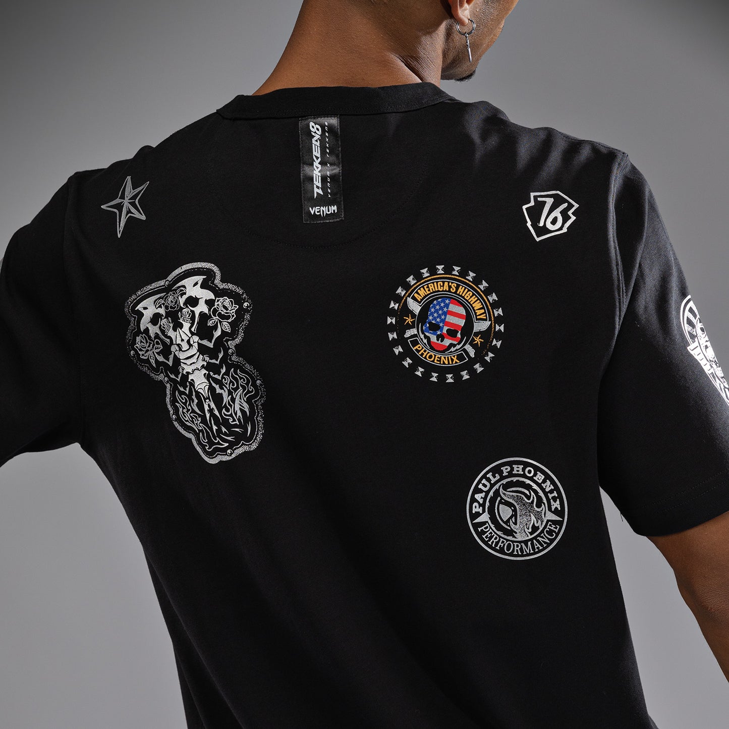 Venum x TEKKEN 8 - Paul Phoenix Tシャツ - ブラック