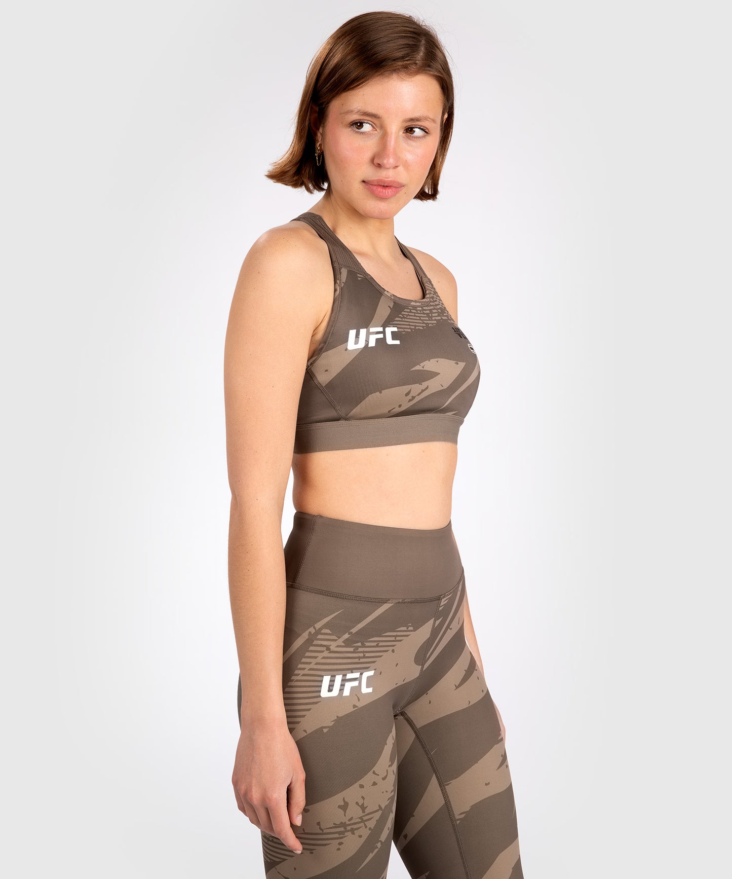 UFC Adrenaline By Venum Fight Week - 女性用スポーツブラ - Desert Camo