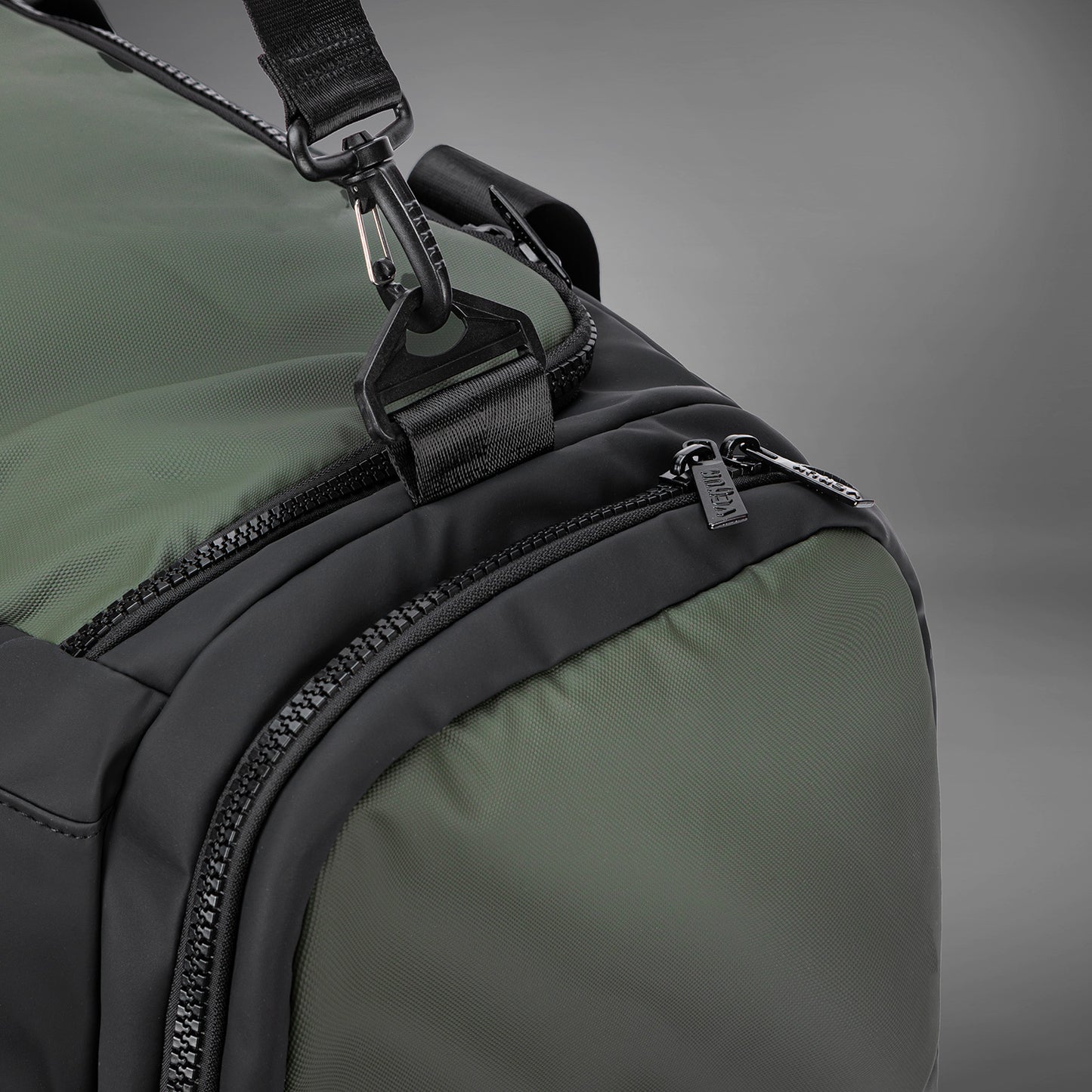 Venum Evo 2 Trainer Lite Duffle Bag - ブラック/カーキ