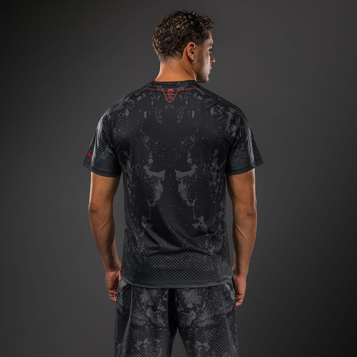 Venum x Batman ドライテックTシャツ - ブラック/グレー/レッド