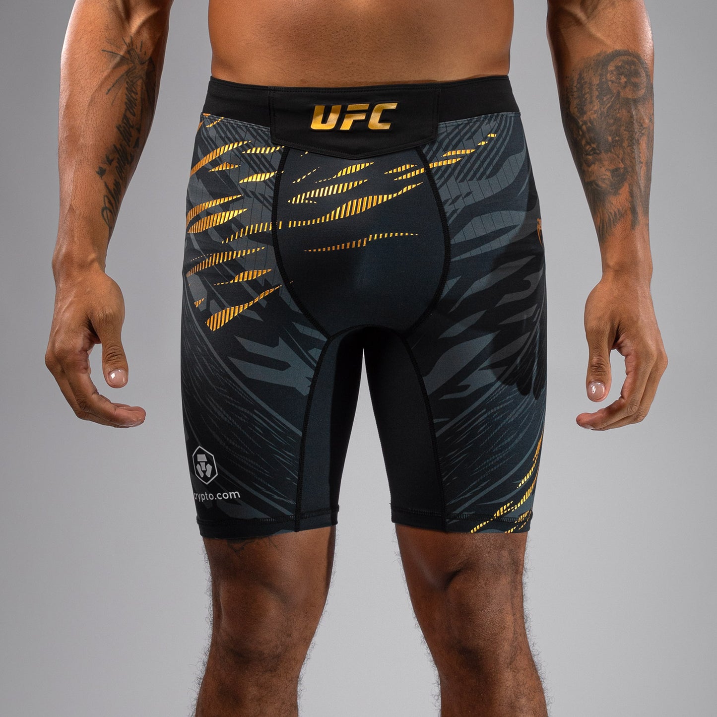 UFC Fusion by Venum Authentic Fight Night ヴァレトゥードショーツ（男性用） - チャンピオン