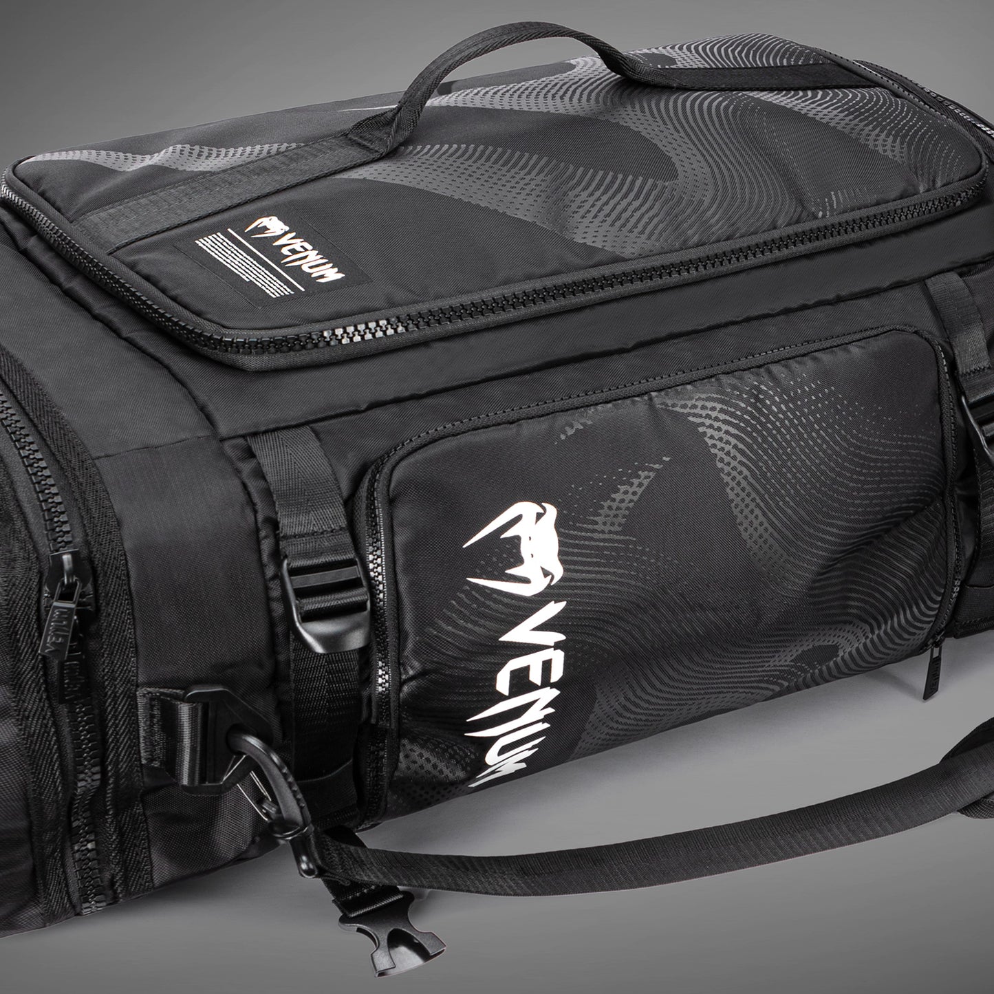 Venum Trainer ハイブリッドスポーツバッグ - ブラック