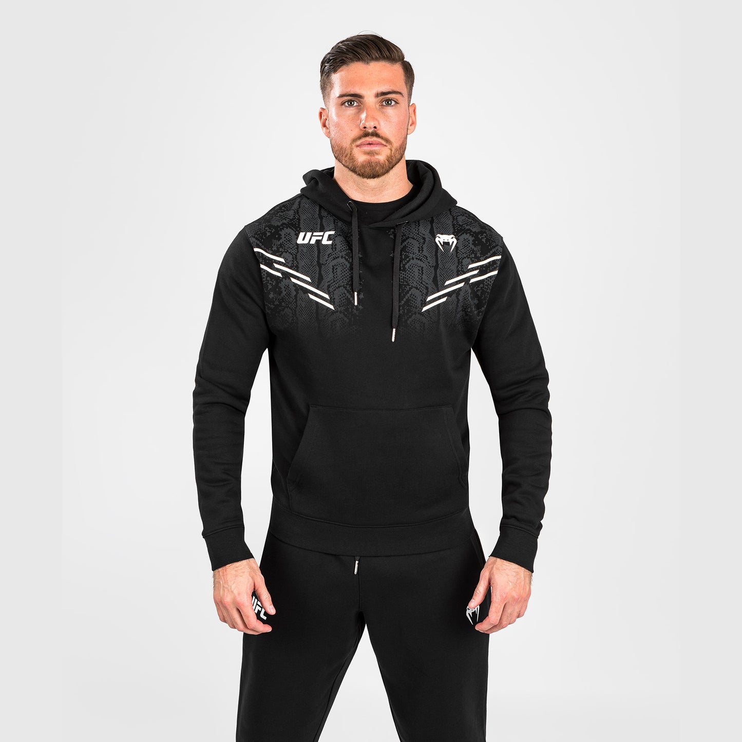 UFC Adrenaline by Venum Replica メンズ・プルオーバー・パーカー - ブラック