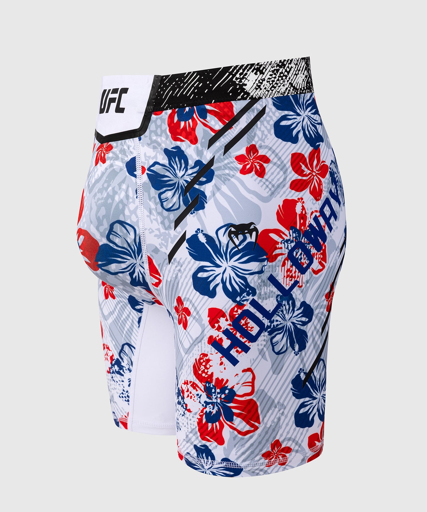 UFC Unrivaled by Venum Max Holloway 男性 バレエ トゥード ショート - ホワイト
