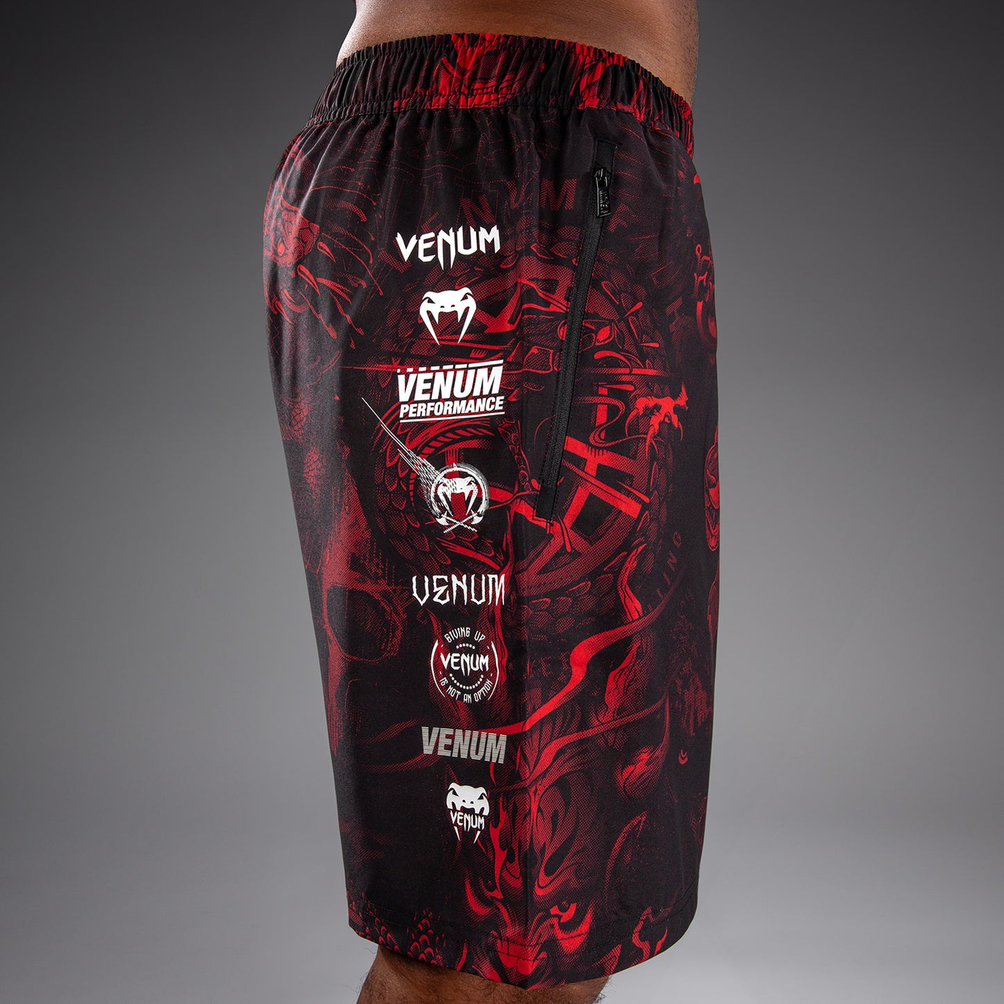 Venum 20th Anniversary トレーニングショーツ - ブラック/レッド