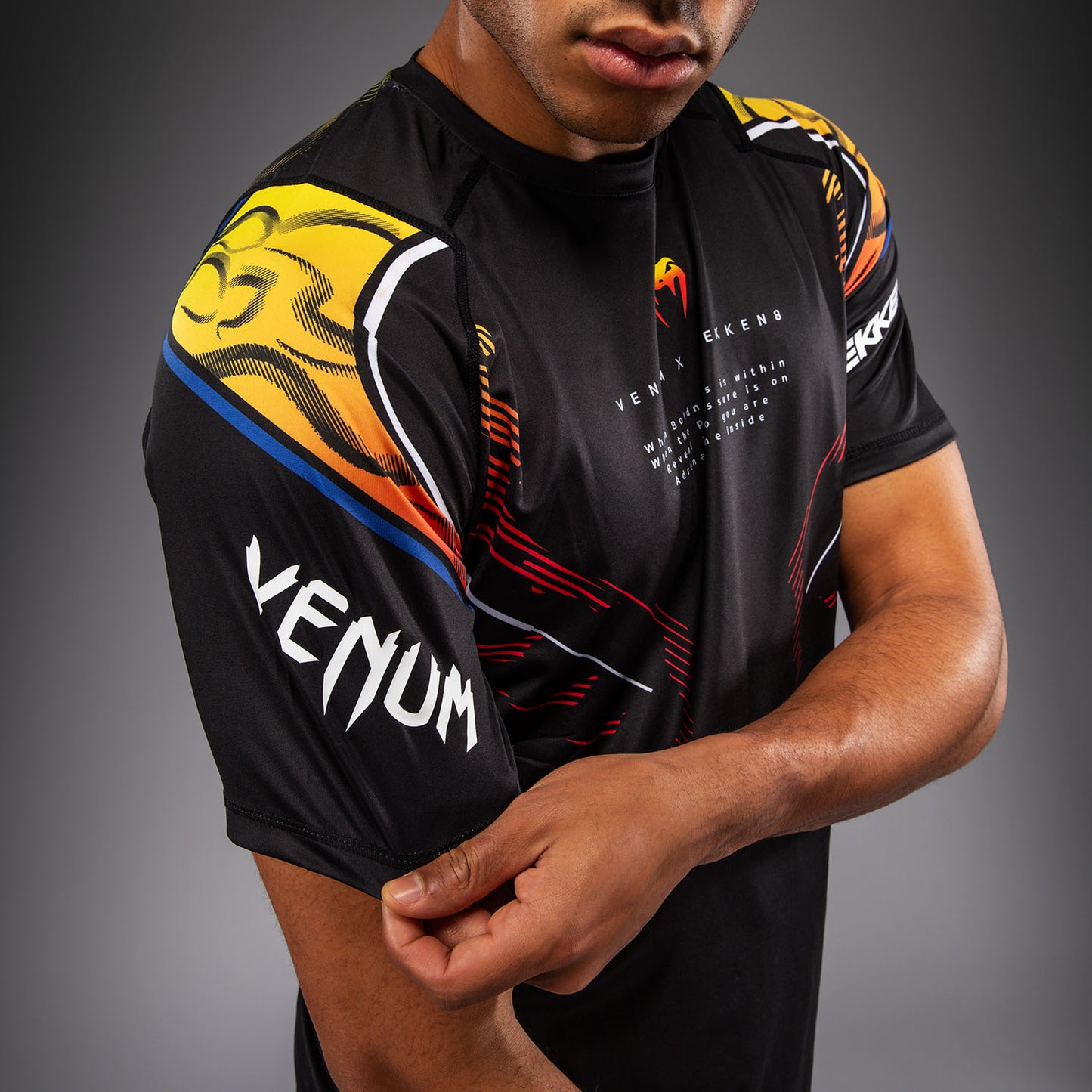 Venum x TEKKEN 8 ドライテックTシャツ ヨシミツ - ブラック/オレンジ