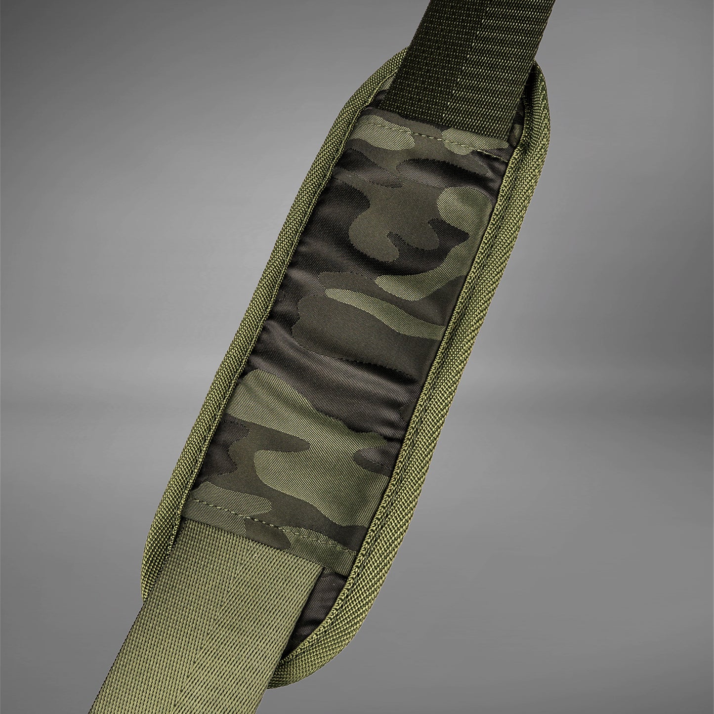 Venum Trainer Lite Sports Bag - カーキ/カモフラージュ