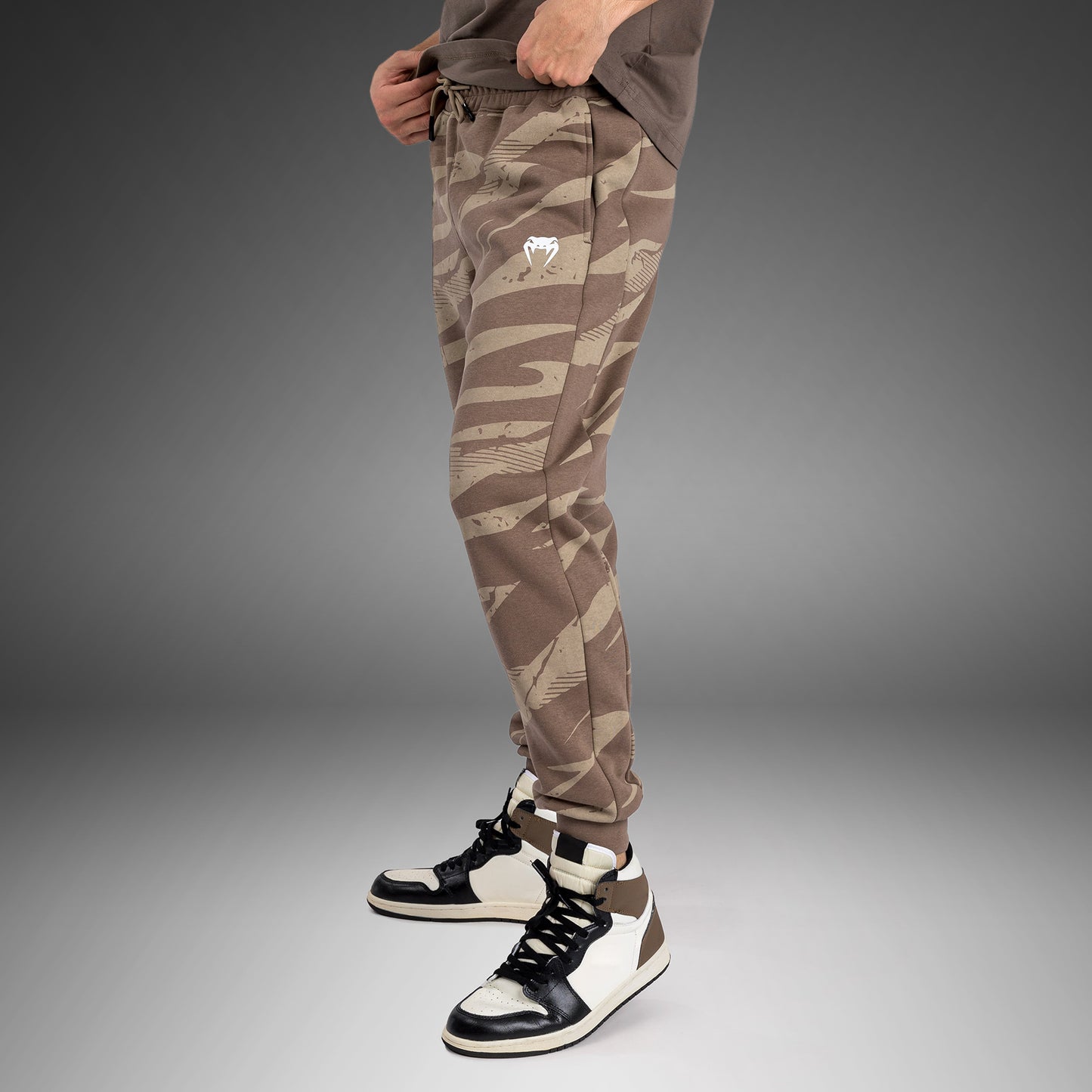 UFC Adrenaline By Venum Fight Week メンズパンツ - Desert Camo