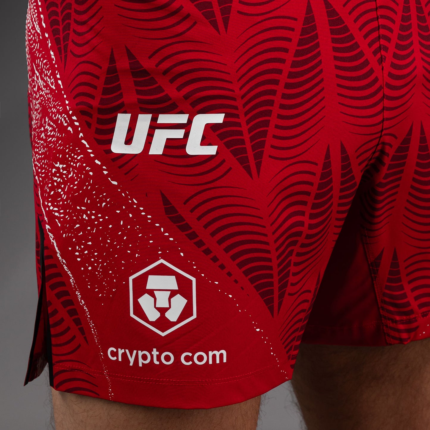 UFC Zenith by Venum Authentic Fight Night ショートフィットファイトショーツ メンズ - レッド
