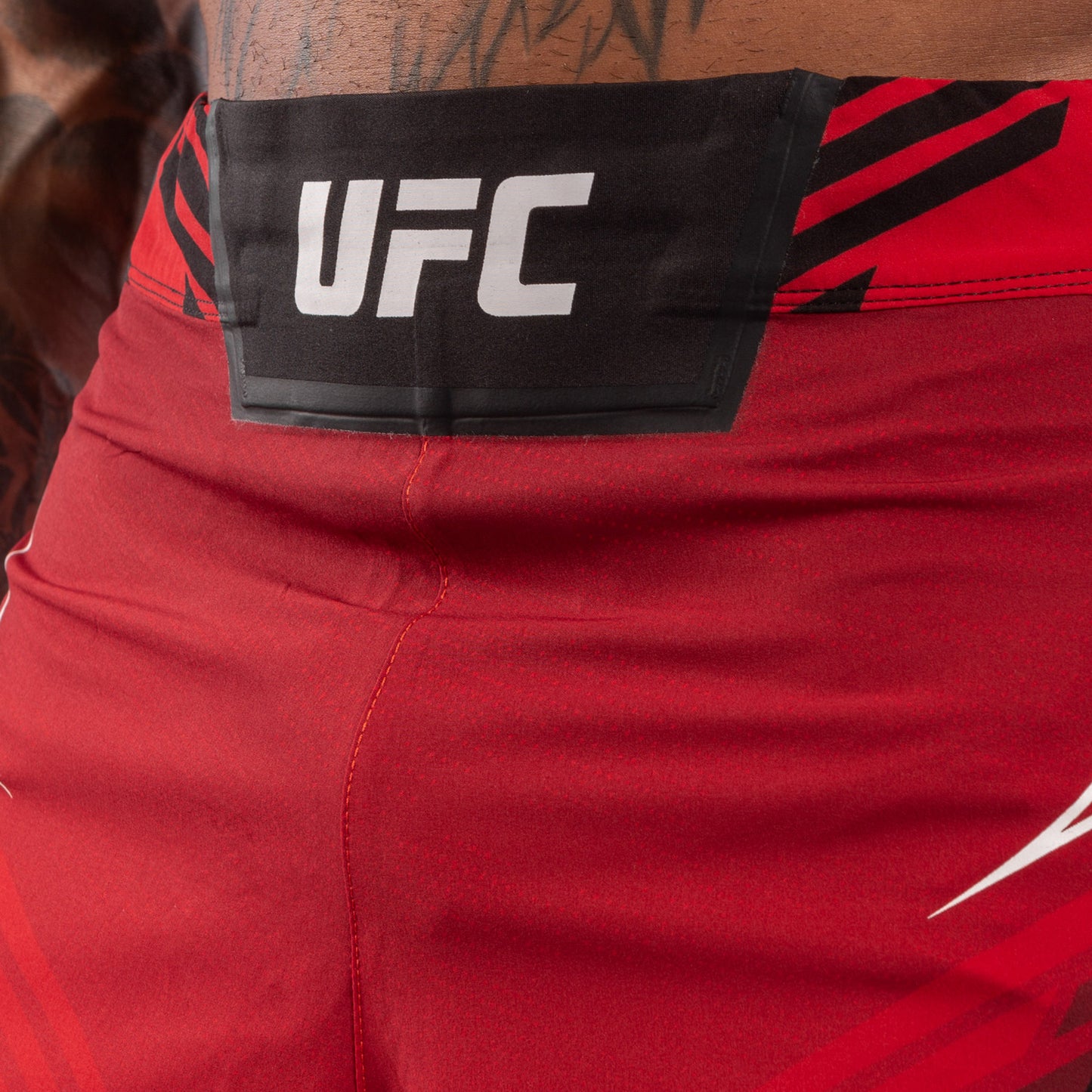 Venum UFC Authentic Fight Night メンズショーツ – レッド