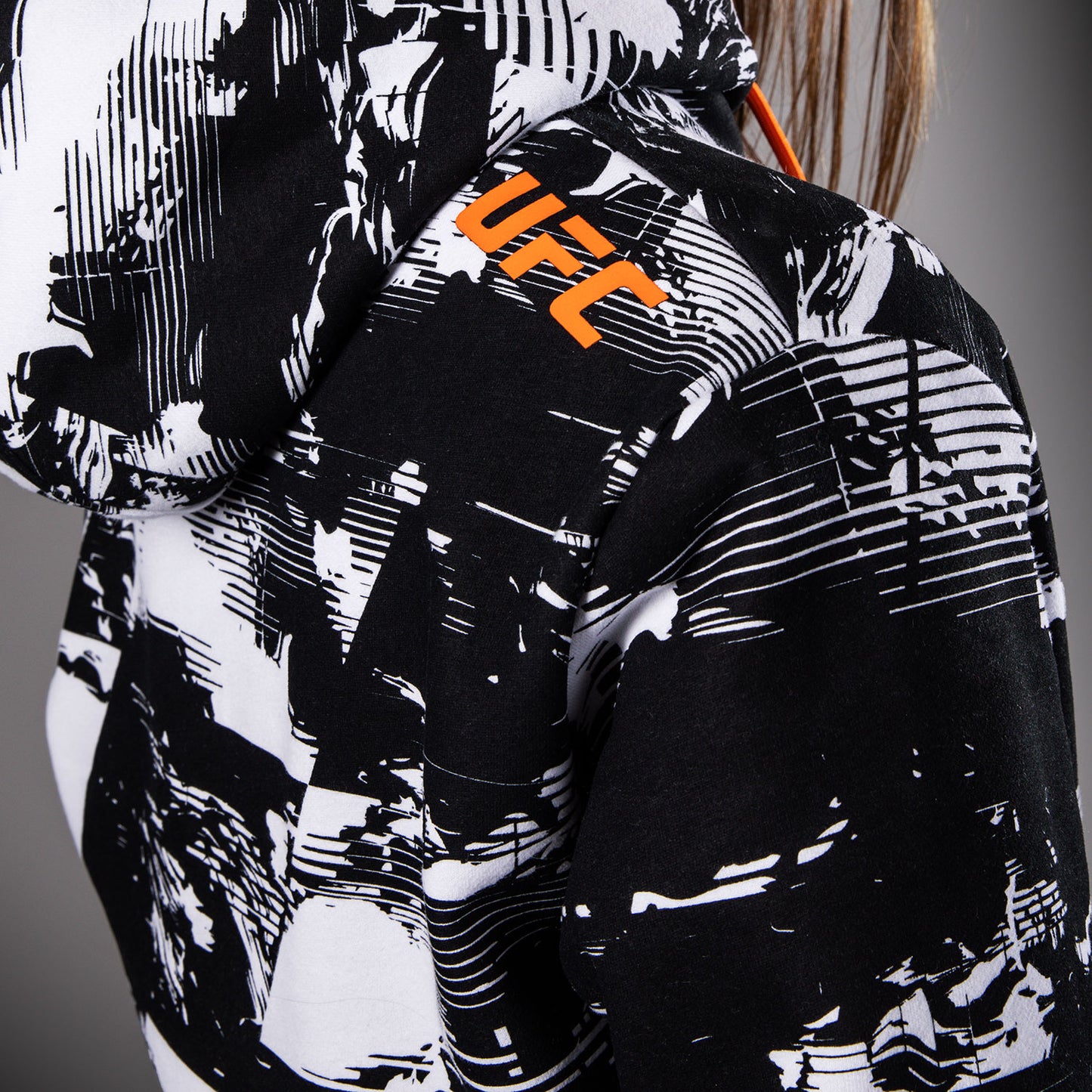 UFC Zenith by Venum Authentic Fight Week プルオーバーパーカー レディース - ホワイト