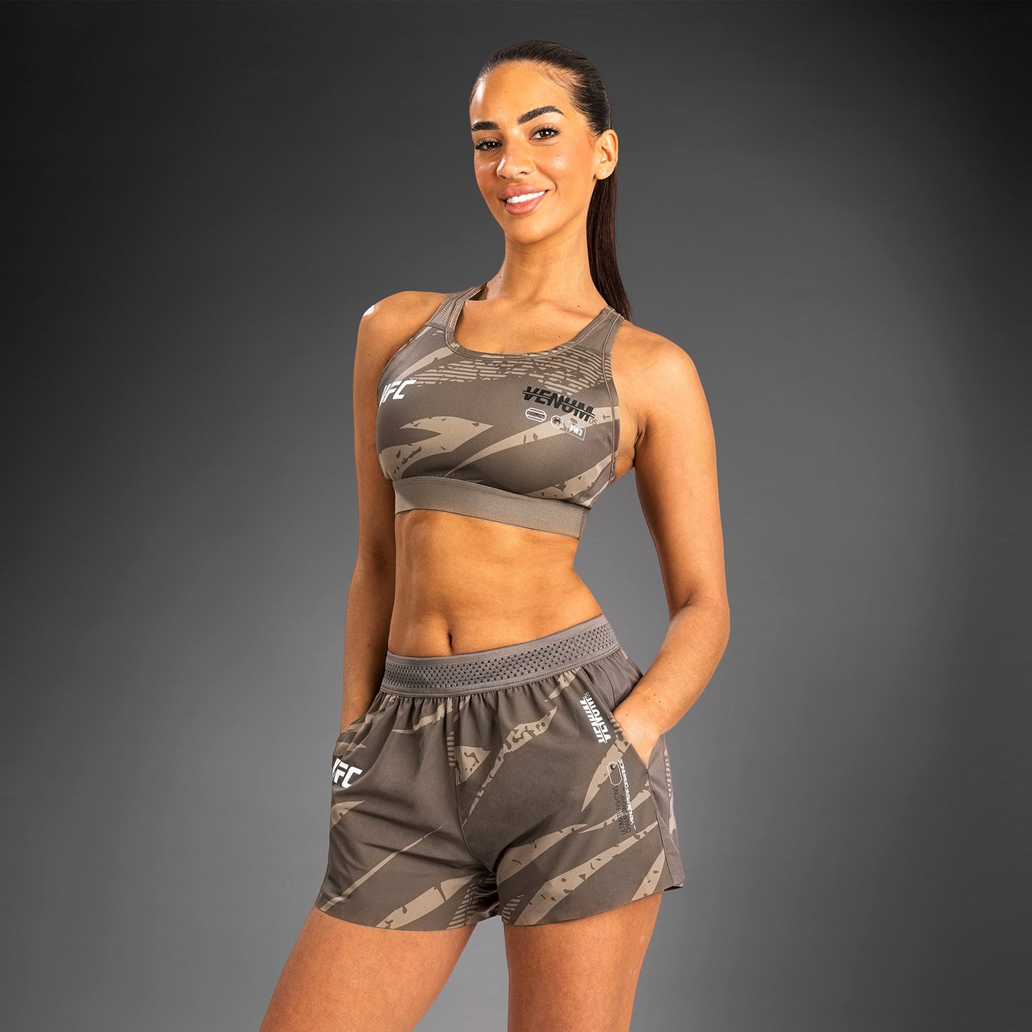 UFC Adrenaline By Venum Fight Week - 女性のパフォーマンスショート - Desert Camo