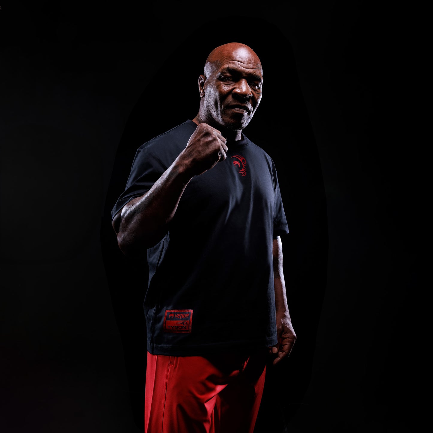Venum x Mike Tyson: Tiger Tシャツ - ディープブラック