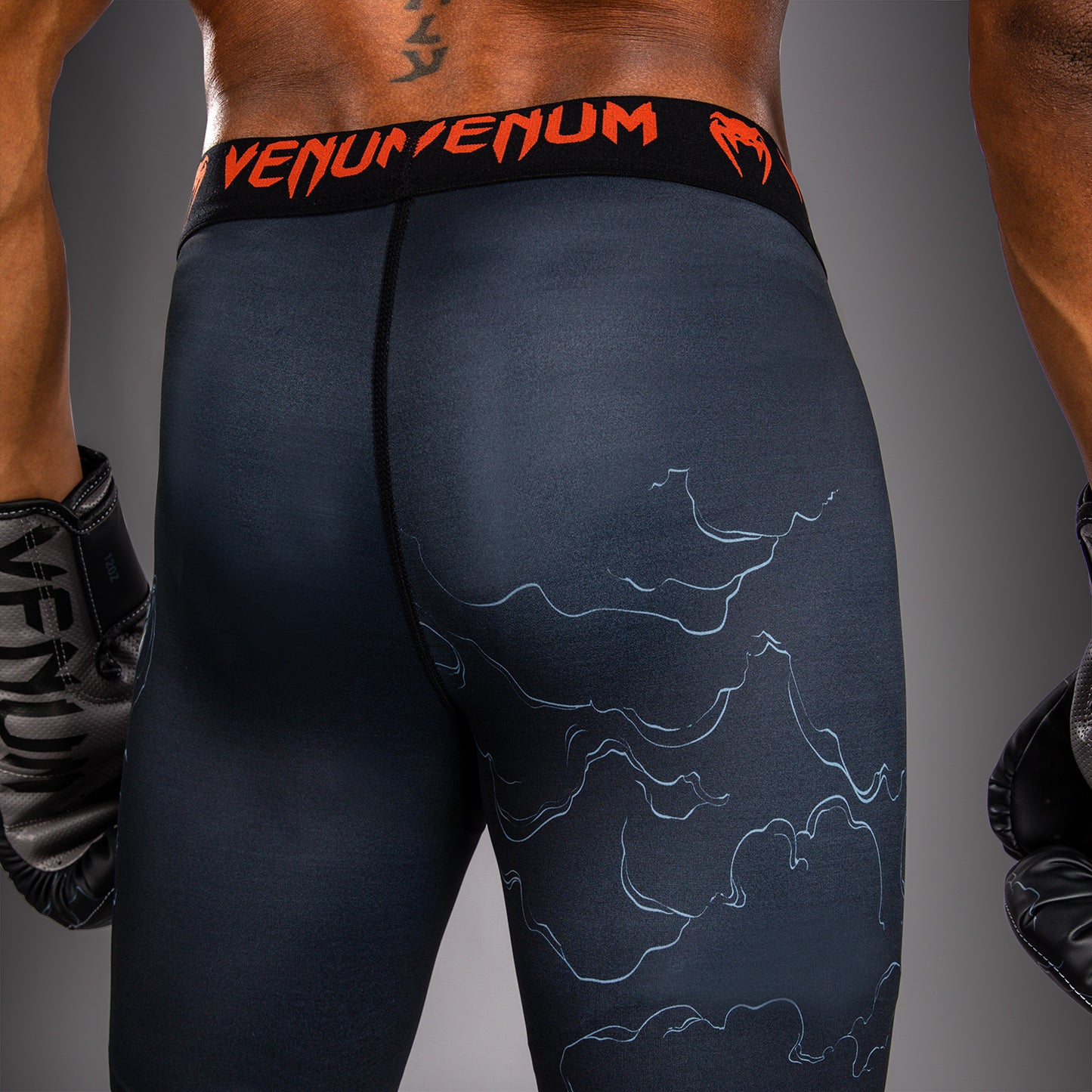 Venum Thunder Dragon コンプレッションショーツ – ブラック/グレー/コッパー