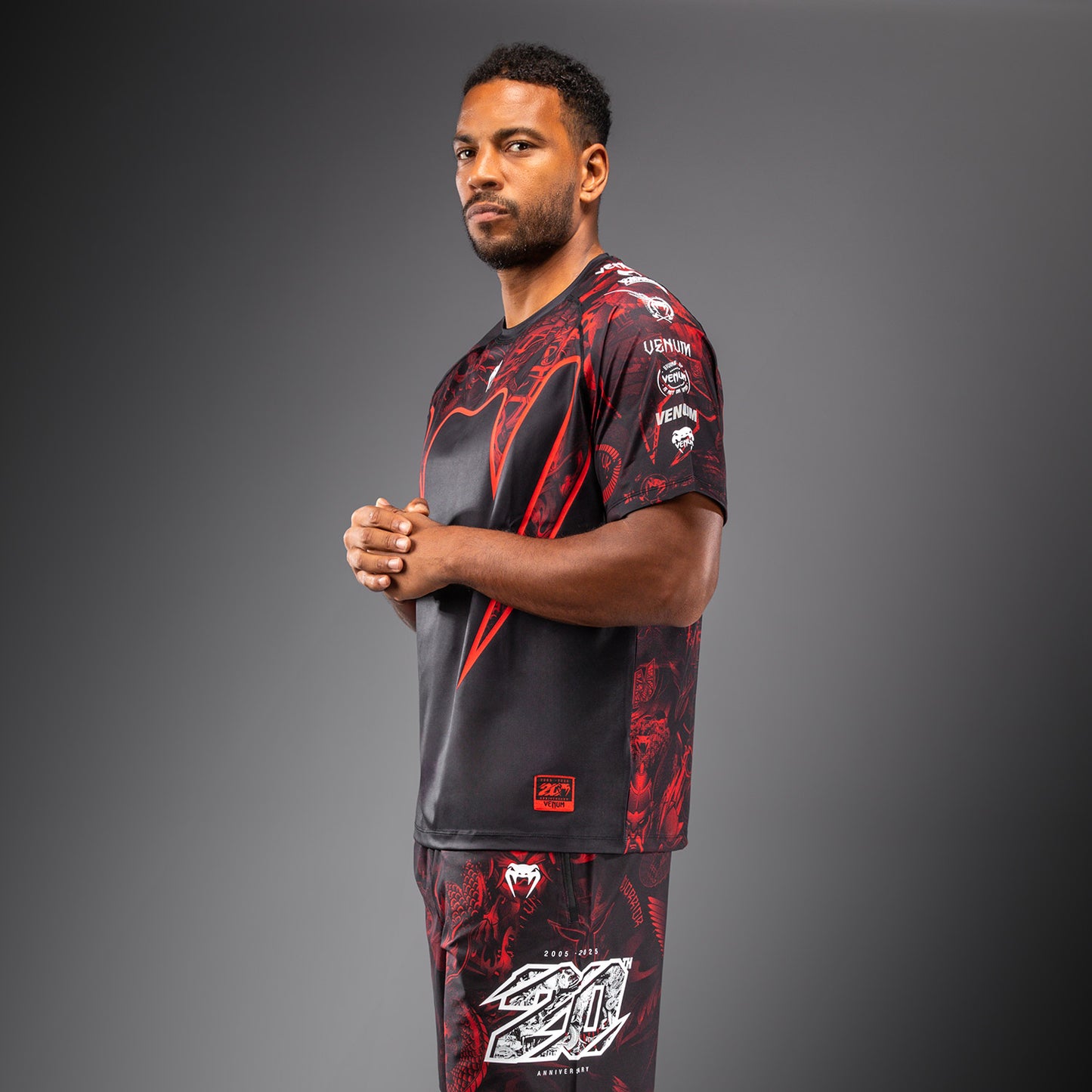 Venum 20th Anniversary ドライテックTシャツ - ブラック/レッド