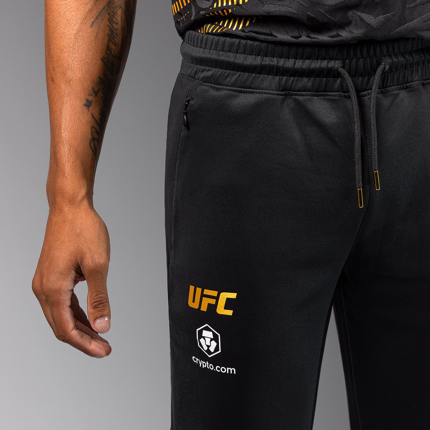 UFC Fusion by Venum Authentic Fight Night ストレートレッグパンツ（男性用） - チャンピオン