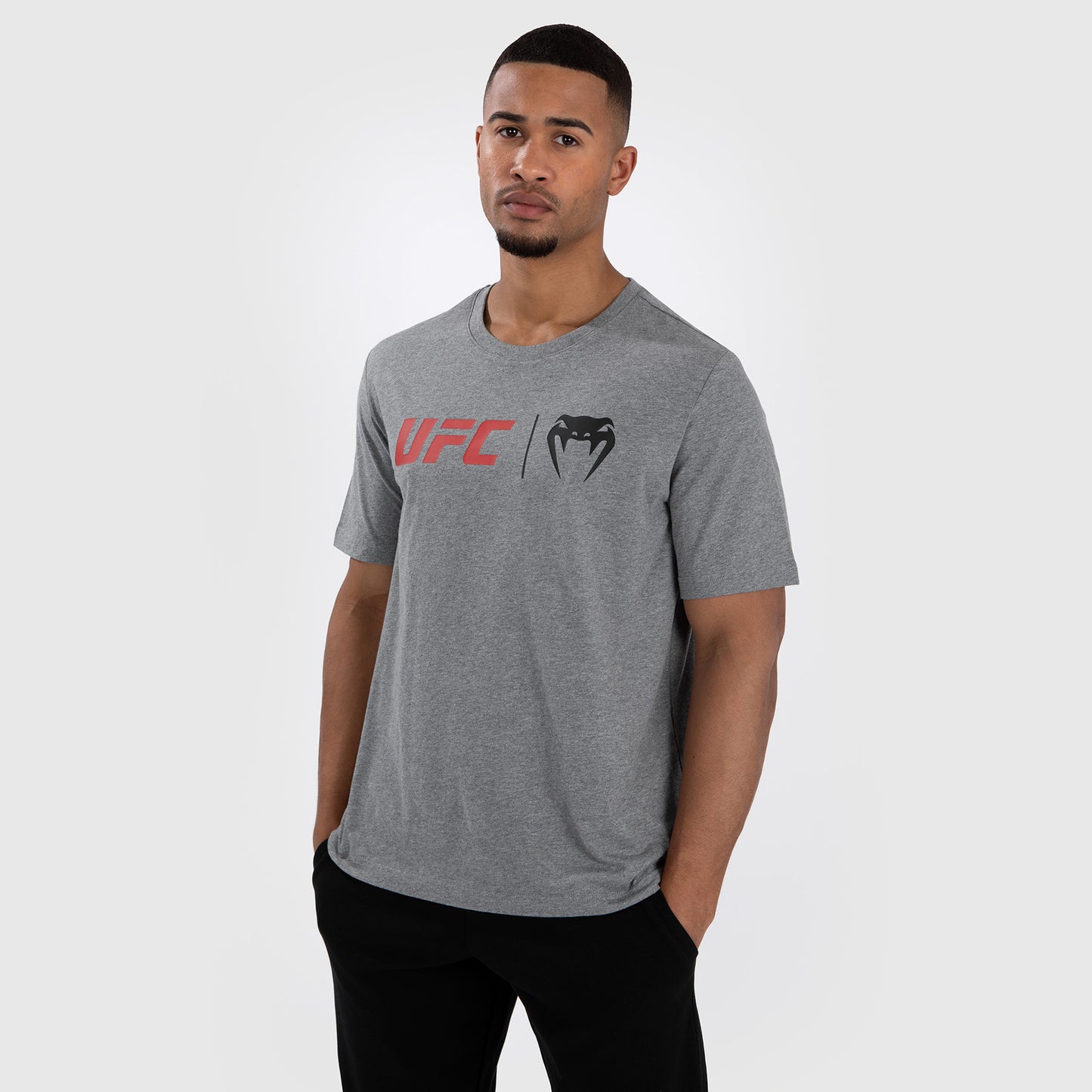 UFC Venum Classic Tシャツ - グレー/レッド