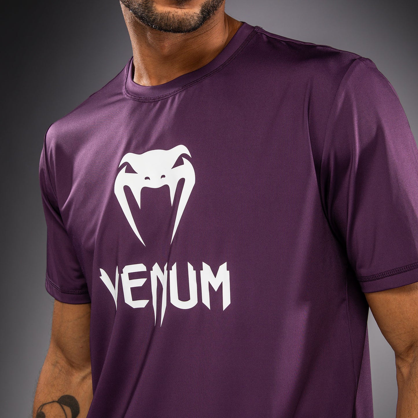 Venum Classic Dry Tech Tシャツ - ダークパープル