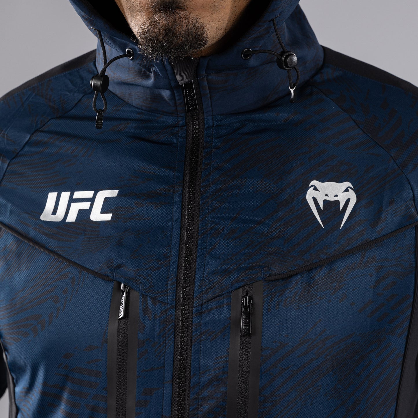 UFC Fusion by Venum Fight Week ジップ付きスウェットシャツ（男性用） - オーシャニックブルー