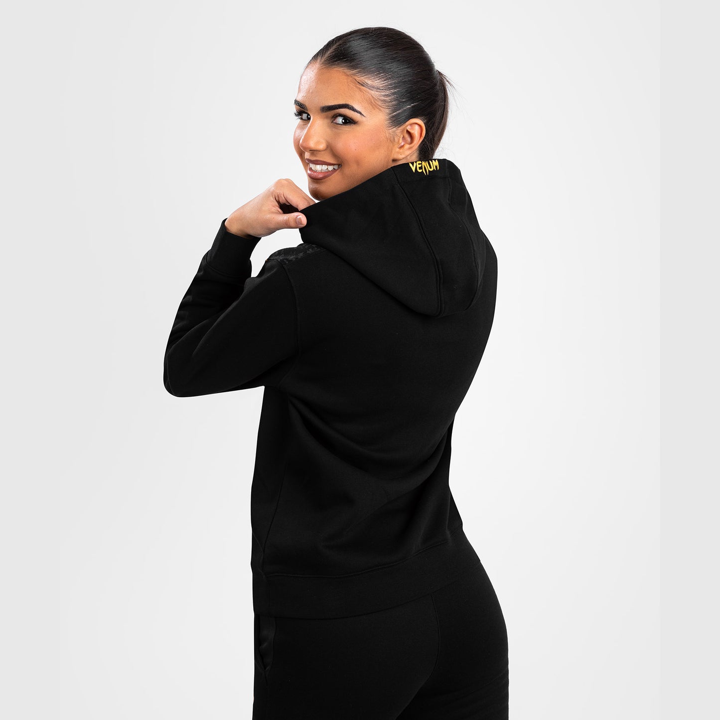 UFC Adrenaline by Venum Replica 女性用プルオーバーパーカー - Champion