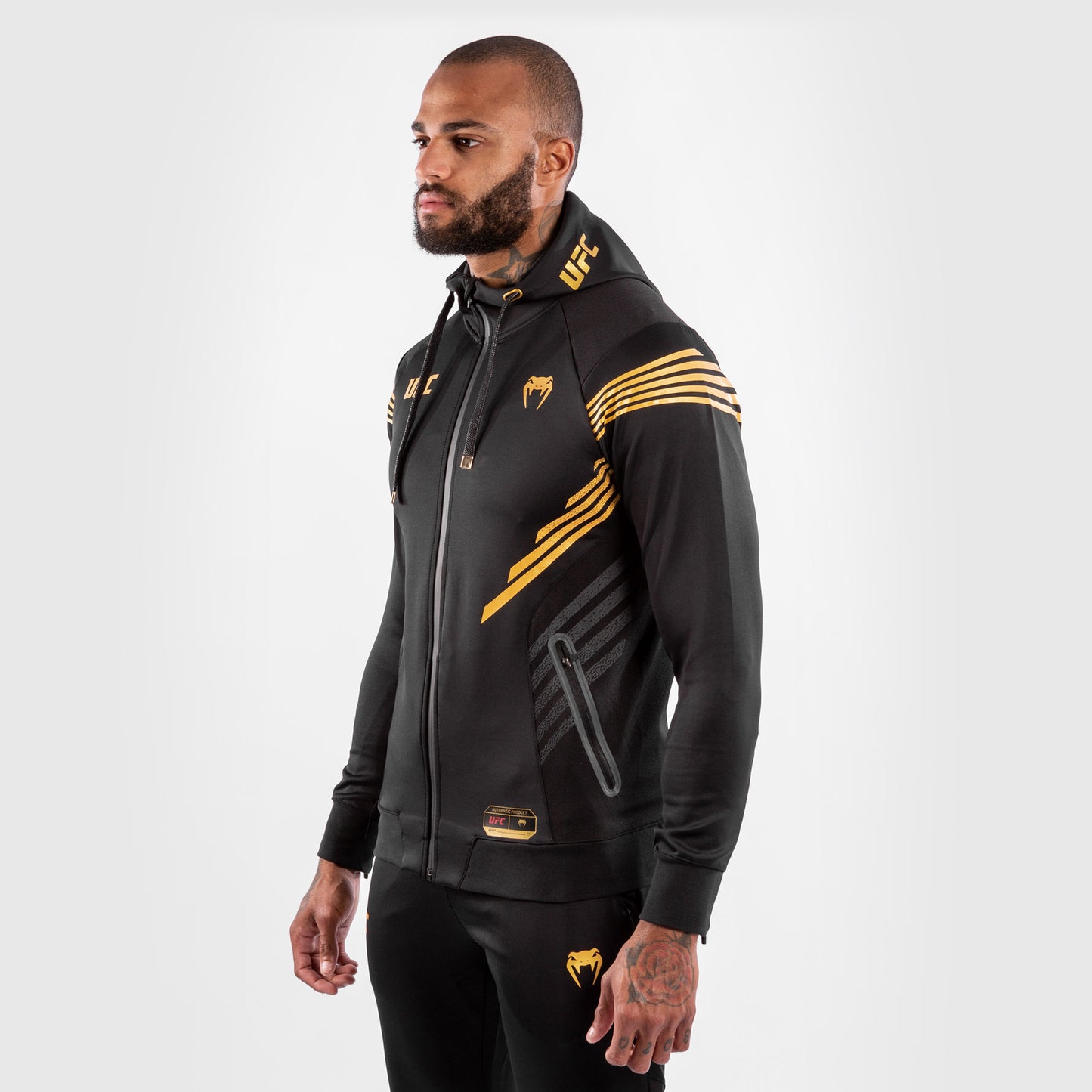 Venum UFC Authentic Fight Night メンズ Walkout フーディー – Champion