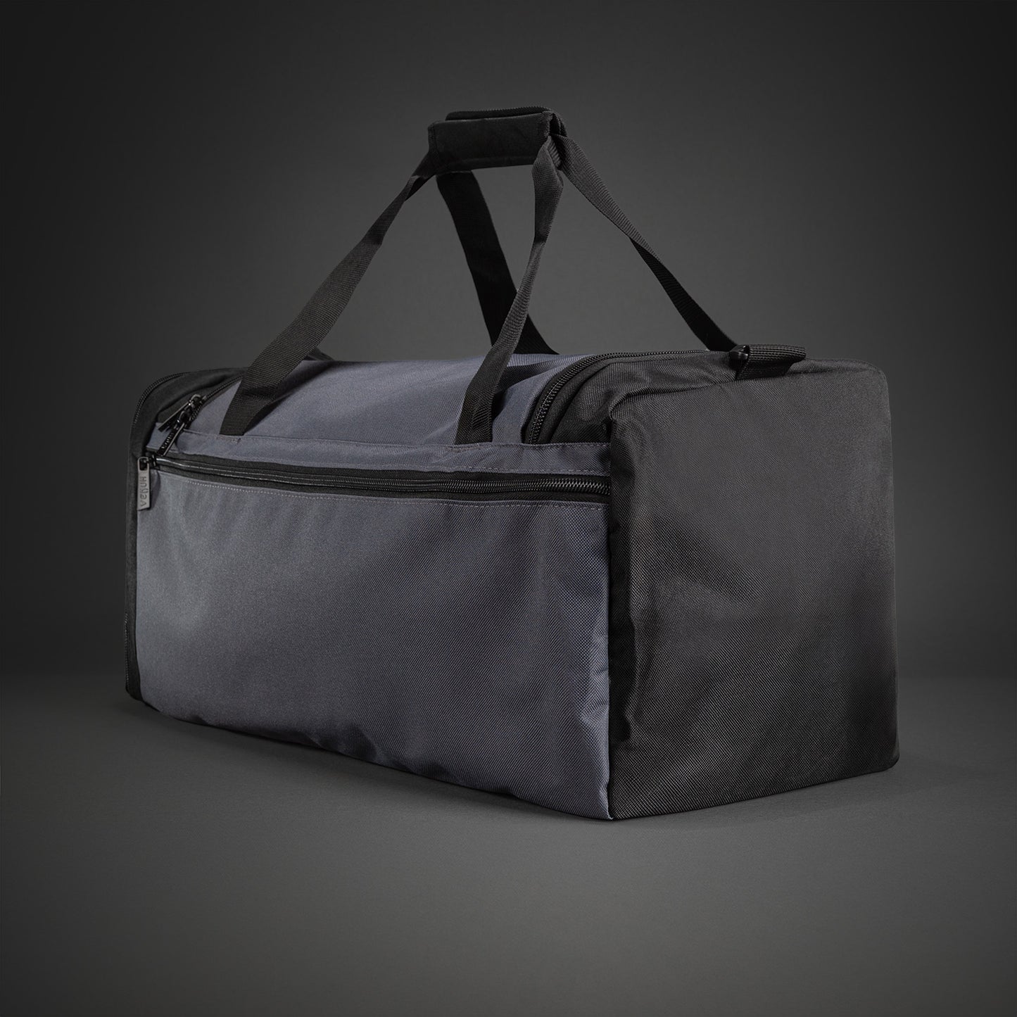 Venum Essential スポーツバッグ (37L) - グレー/ブラック