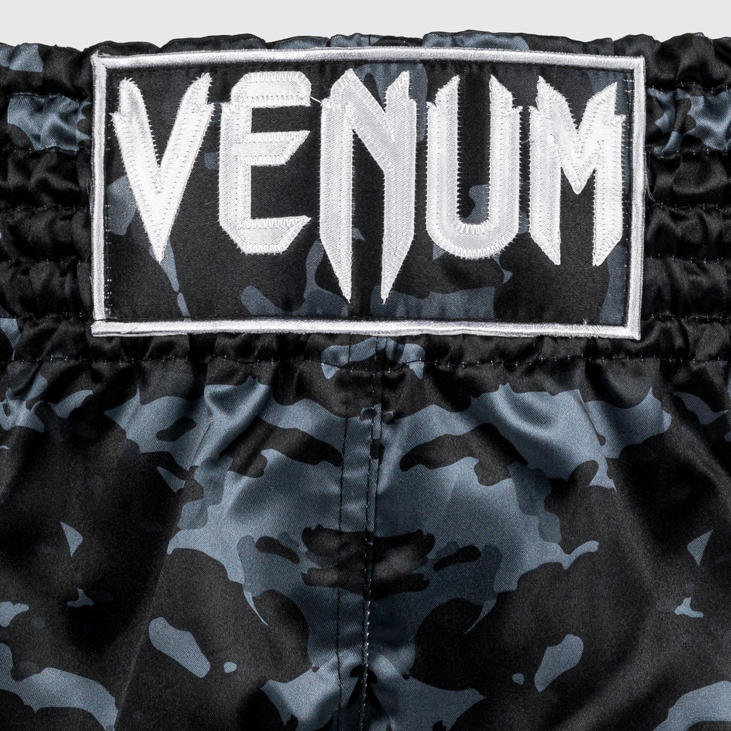 Venum Classic ムエタイショーツ - ダークカモ