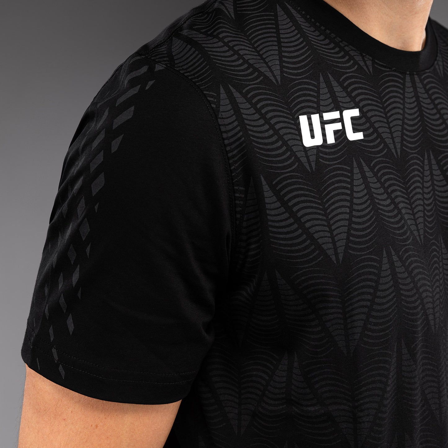 UFC Zenith by Venum Replica Tシャツ メンズ - ブラック