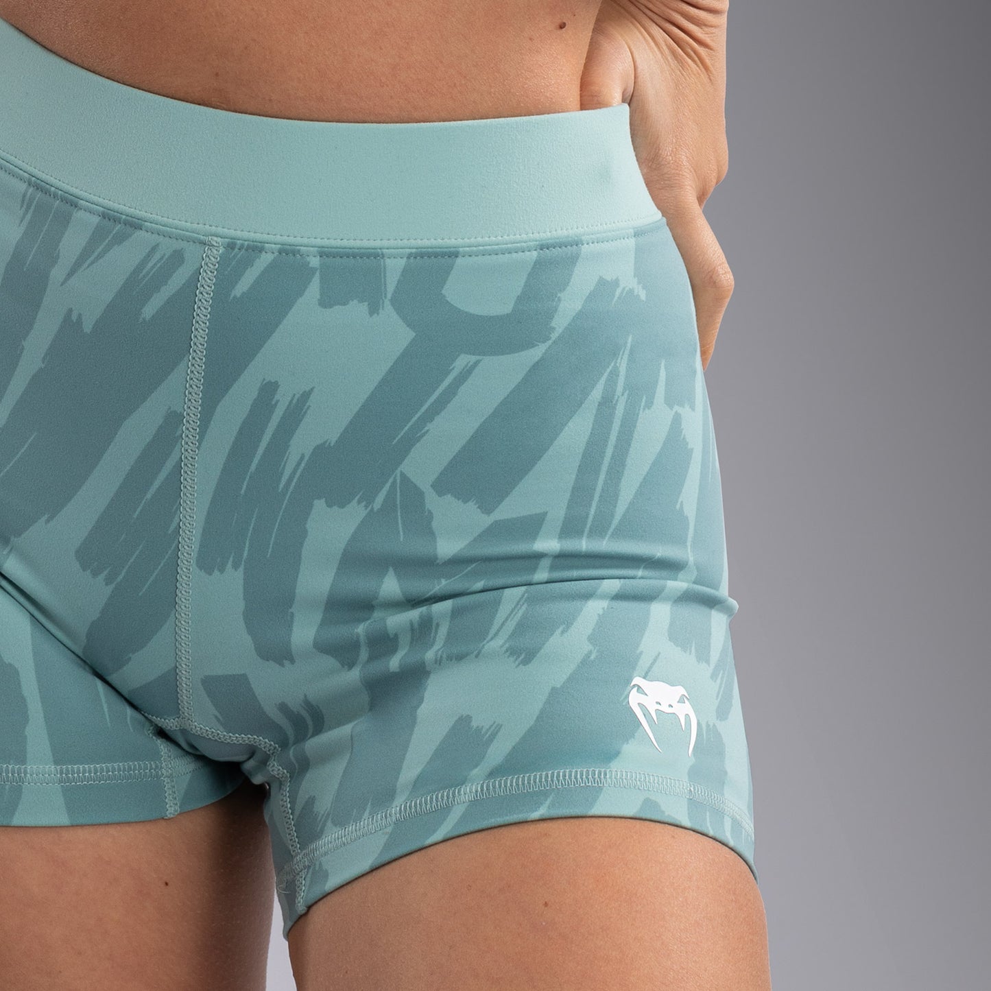 Venum Graffiti 女性用コンプレッションショーツ - アクア