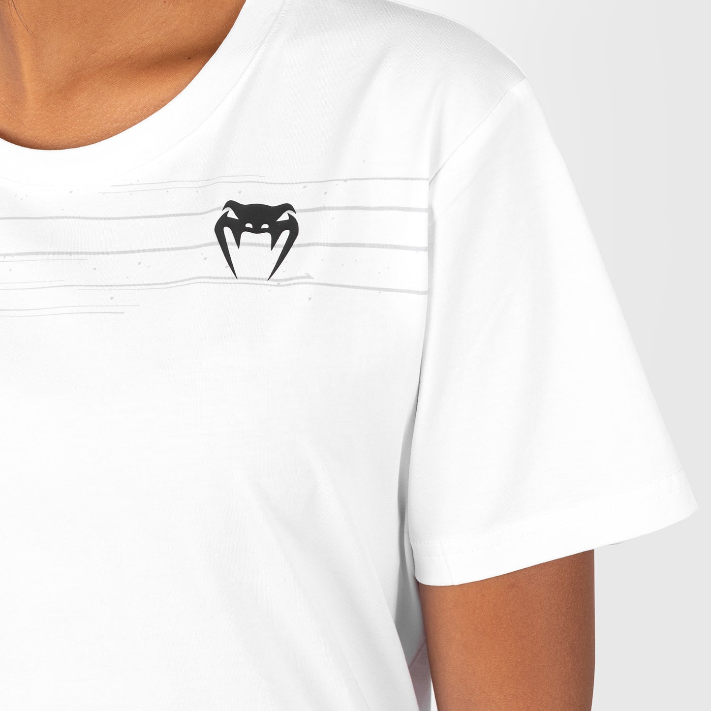 UFC Performance Institute 2.0 女性用Tシャツ - ホワイト