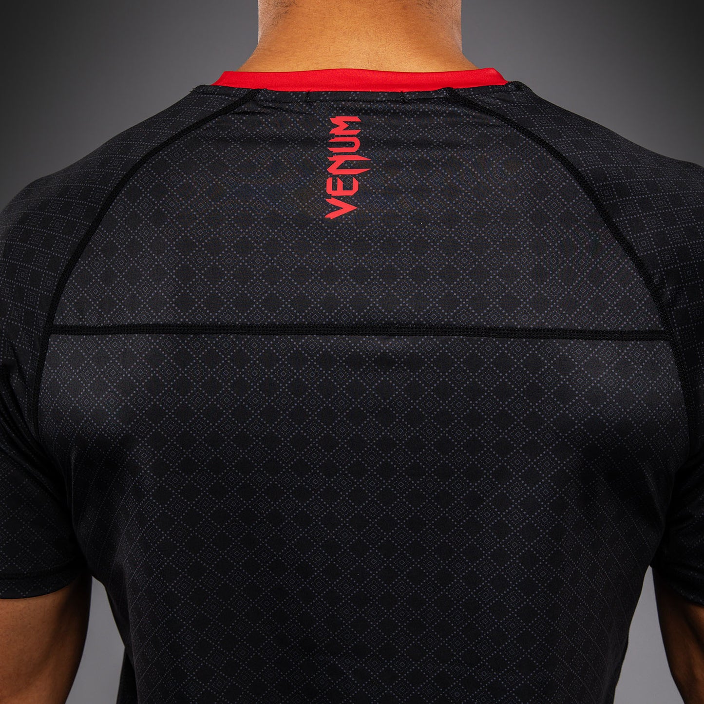Venum x Roger Gracie Signature ドライテックTシャツ - ブラック/レッド