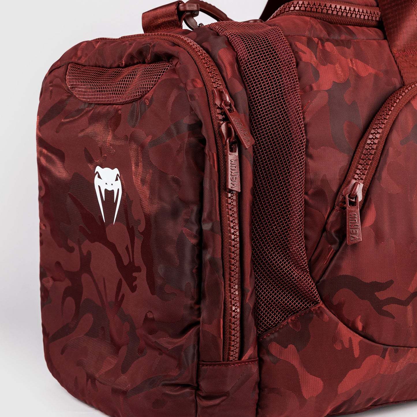 Venum Trainer Lite Sports Bag - カモフラージュ/バーガンディ