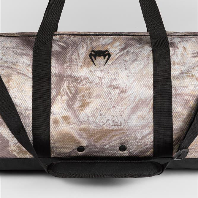 Venum Laser XT Realtree ダッフルバッグ – デザートカモ