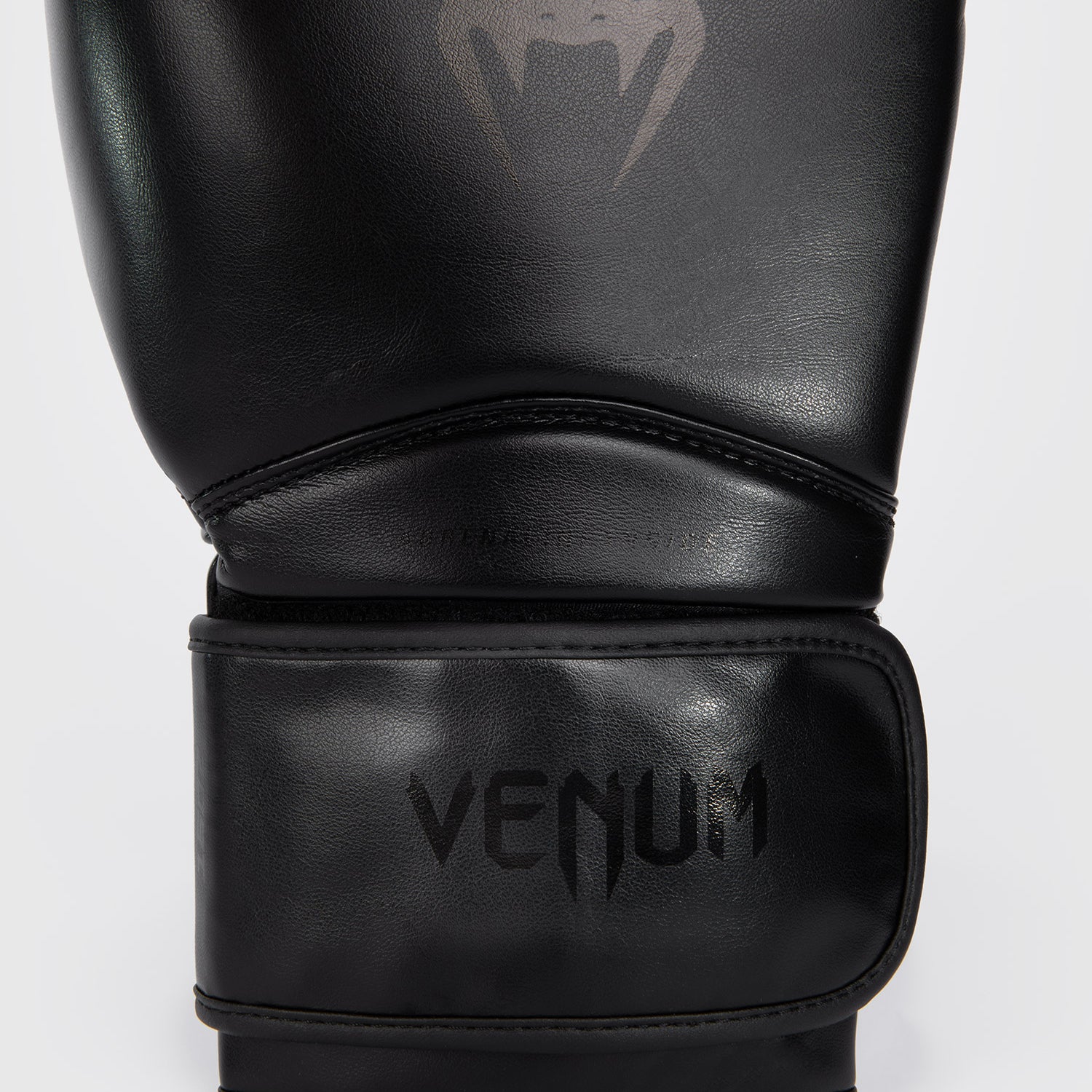 VENUM ボクシンググローブ　コンテンダー1.5 12オンス　新品未使用 楽天市場】VENUM Contender 1.5 ボクシンググローブ コン