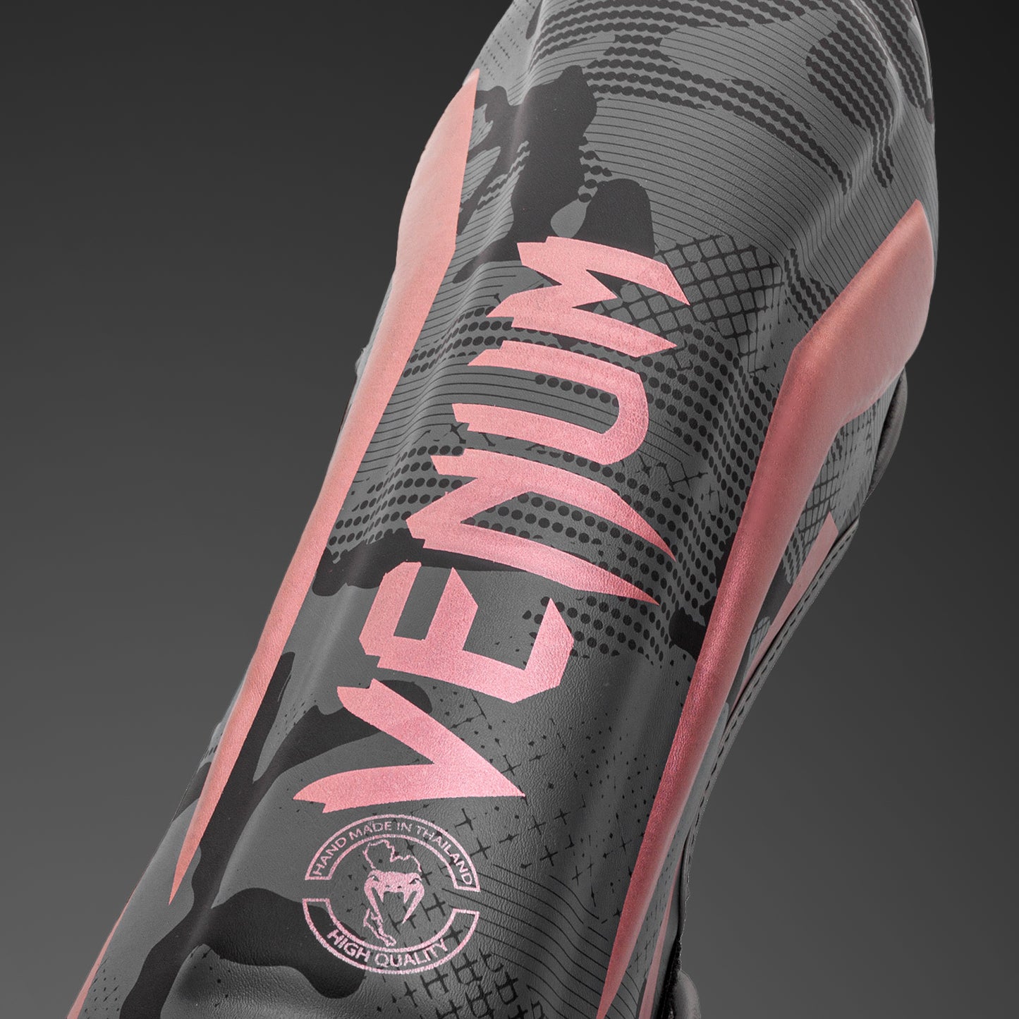 Venum Elite シンガード – ブラック/ピンク/ゴールド