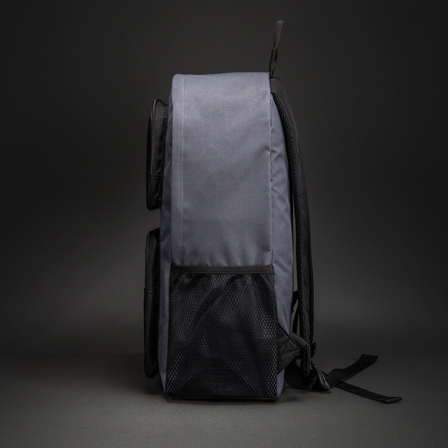 Venum Essential スポーツバッグ (24L) - グレー/ブラック