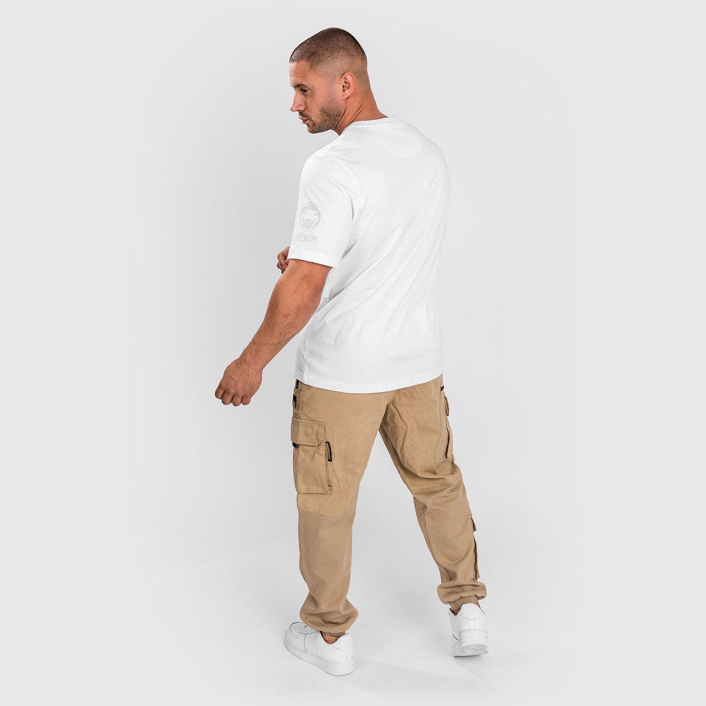 Venum Giant Tシャツ レギュラーフィット - ホワイト