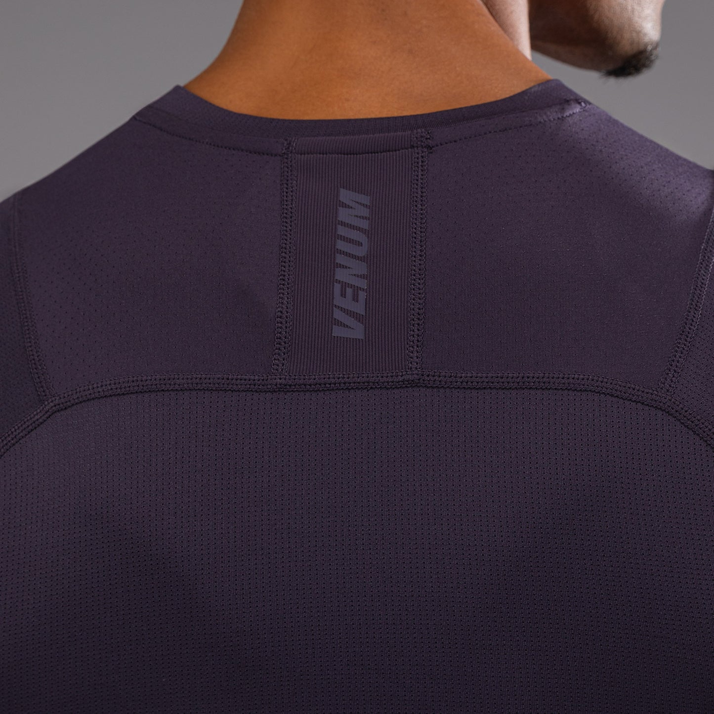 Venum G-Fit Air ノースリーブラッシュガード メンズ - ディープパープル