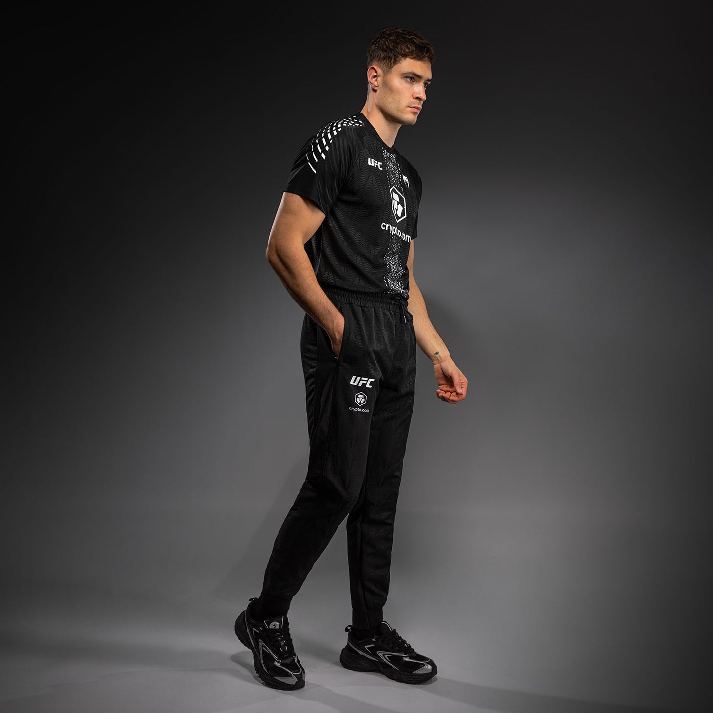 UFC Zenith by Venum Authentic Fight Night ウォークアウトパンツ メンズ - ブラック