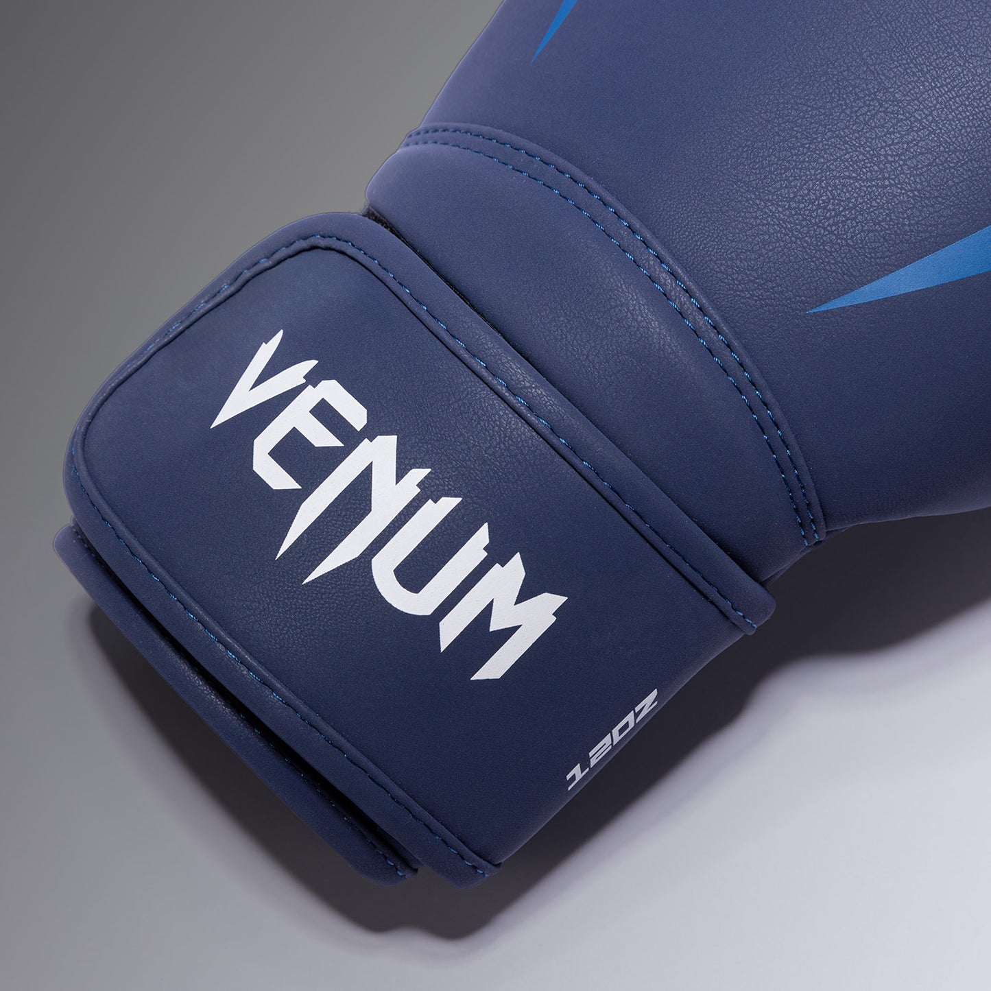 Venum Hurricane ボクシンググローブ – ミッドナイトブルー/ホワイト