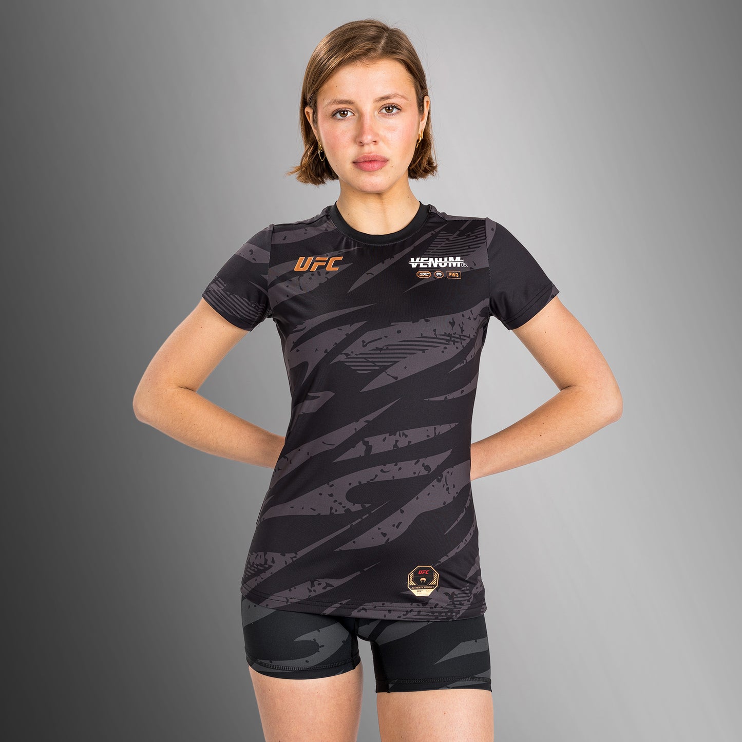UFC Adrenaline By Venum Fight Week 女性用ドライテックTシャツ - Urban Camo