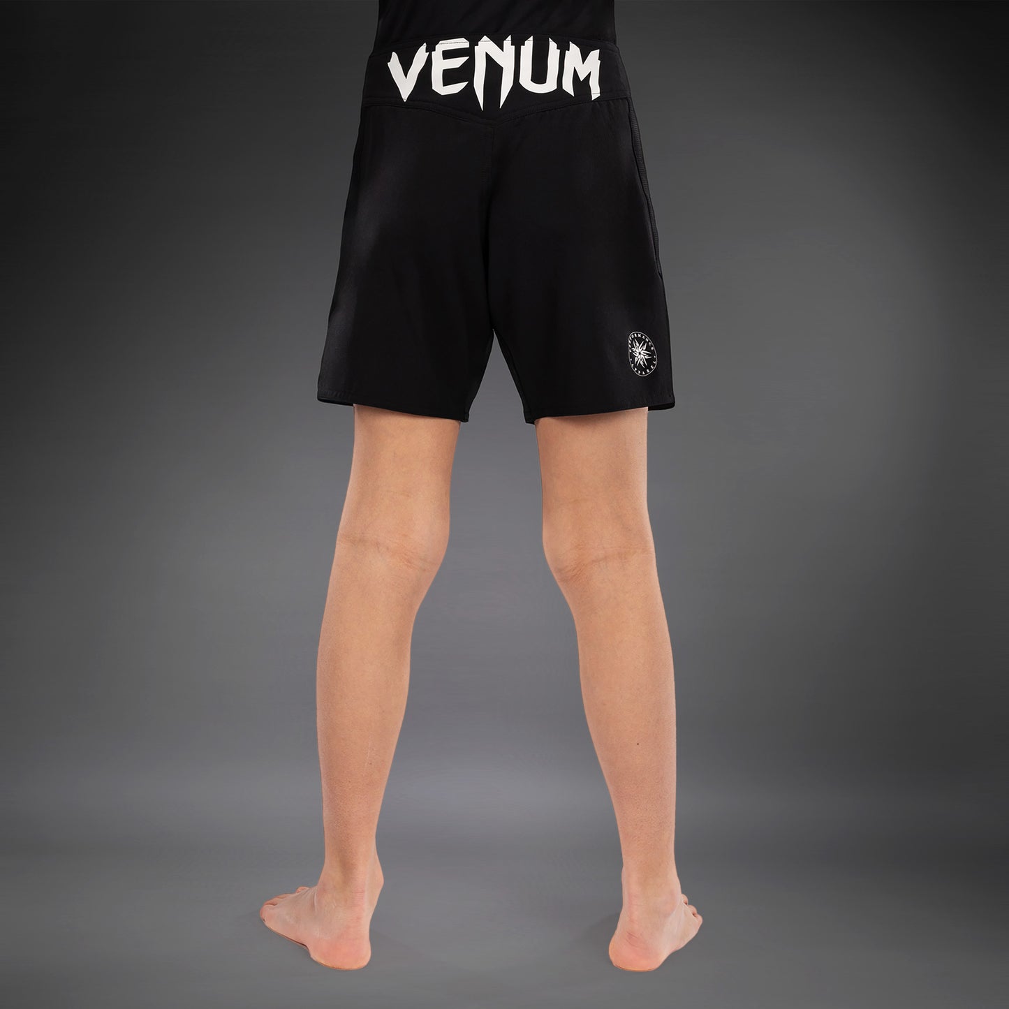 Venum Light キッズファイトショーツ - ブラック